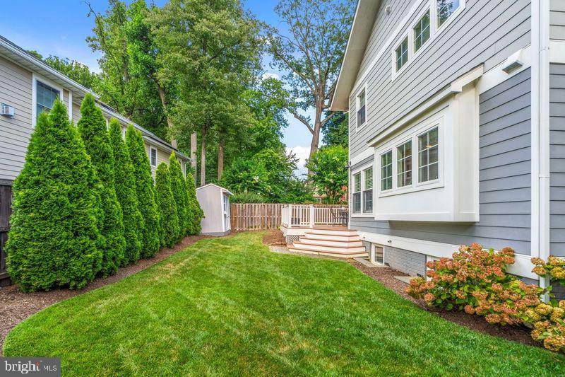 SHIRLEY WOODS - Residential