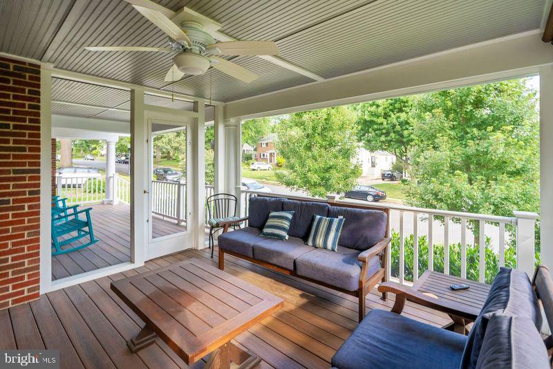 SHIRLEY WOODS - Residential