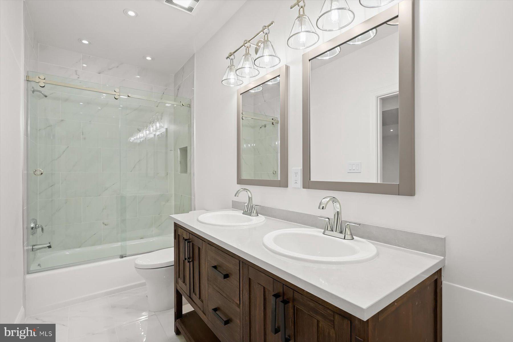 BROWNS MILL FOREST - Residential