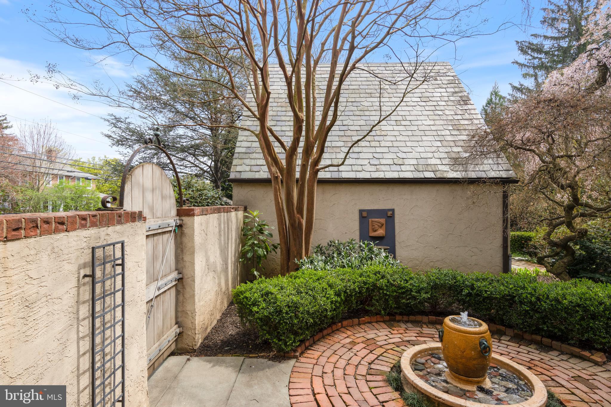 NORTH WAYNE - Residential
