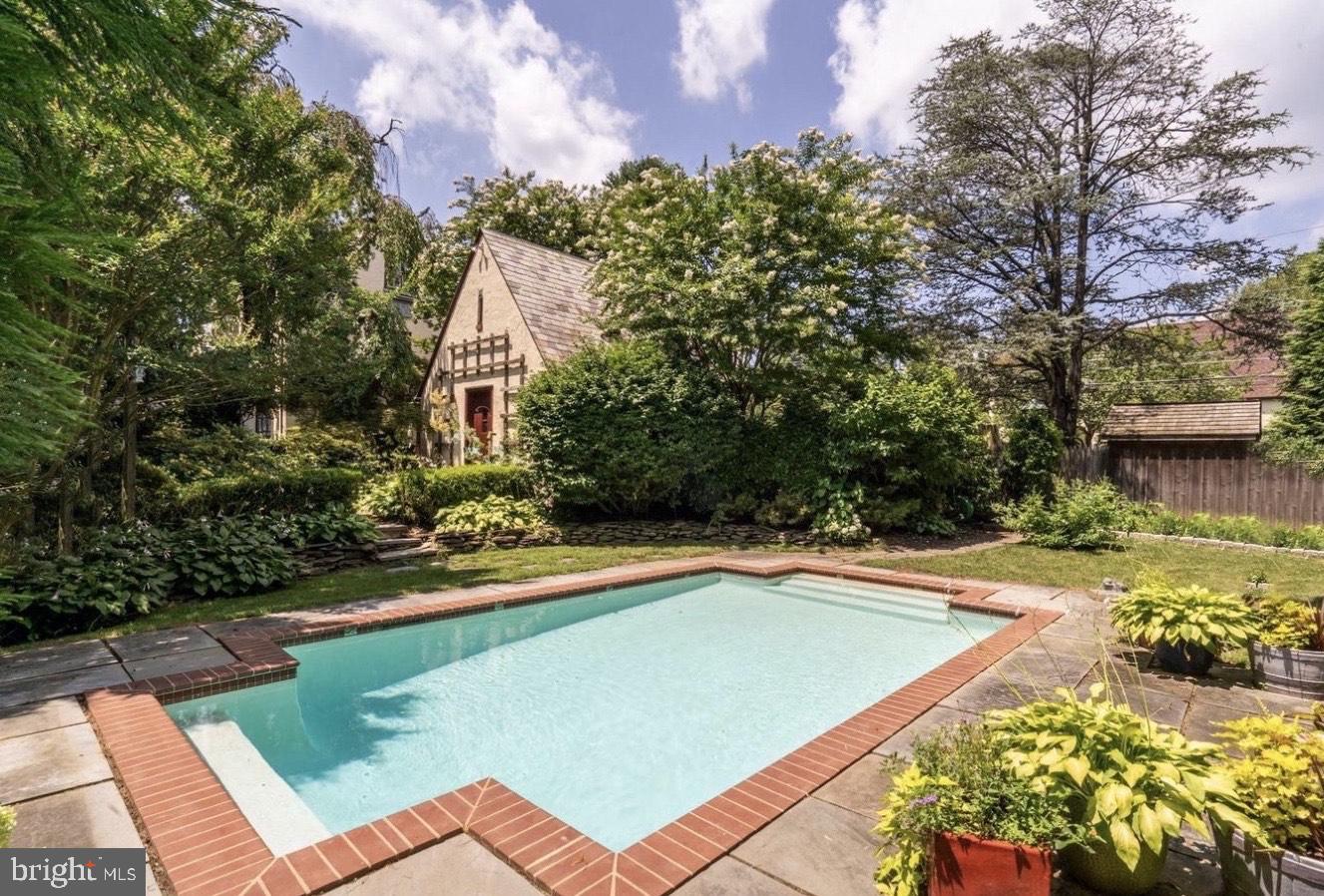 NORTH WAYNE - Residential