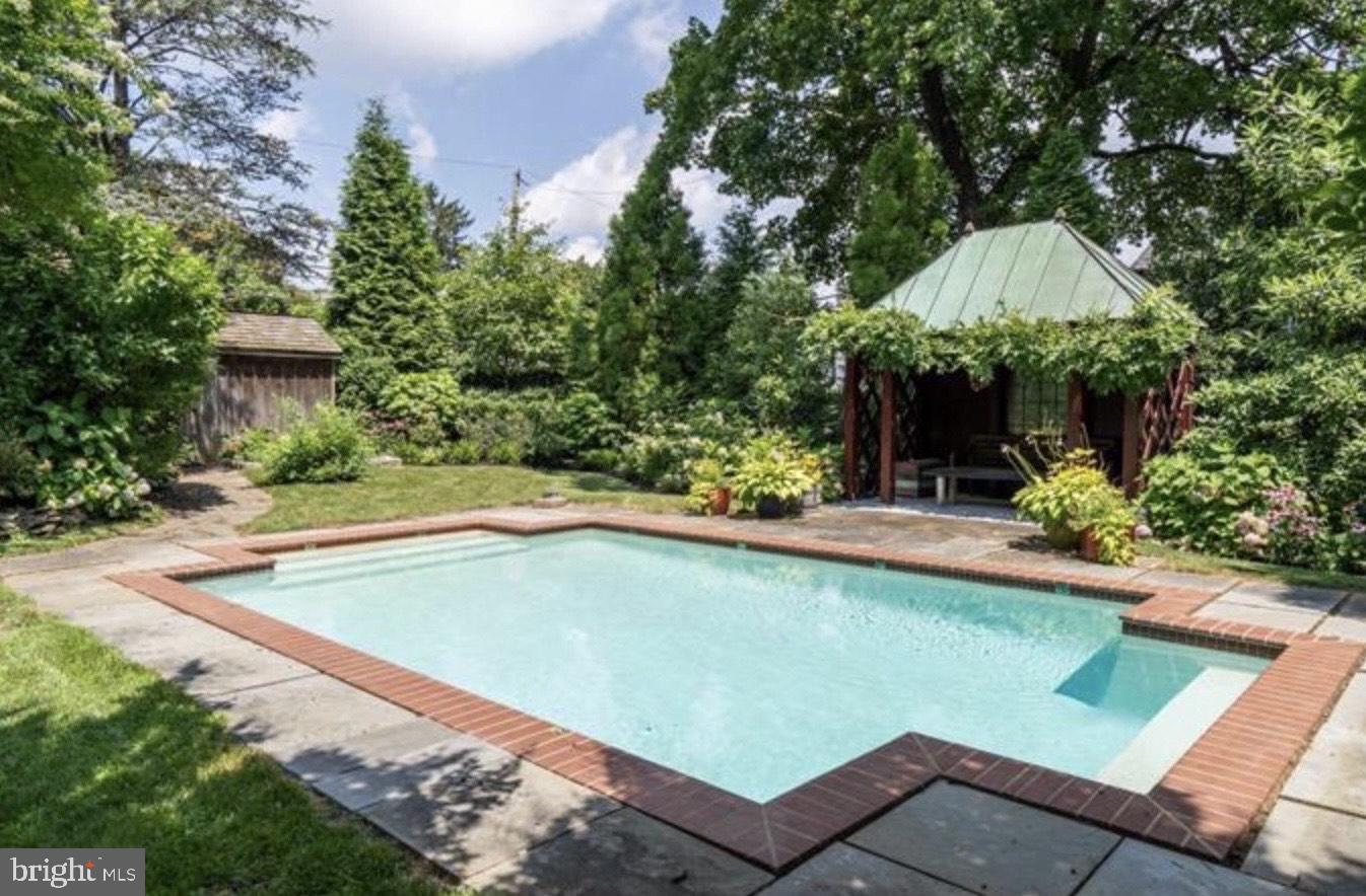NORTH WAYNE - Residential