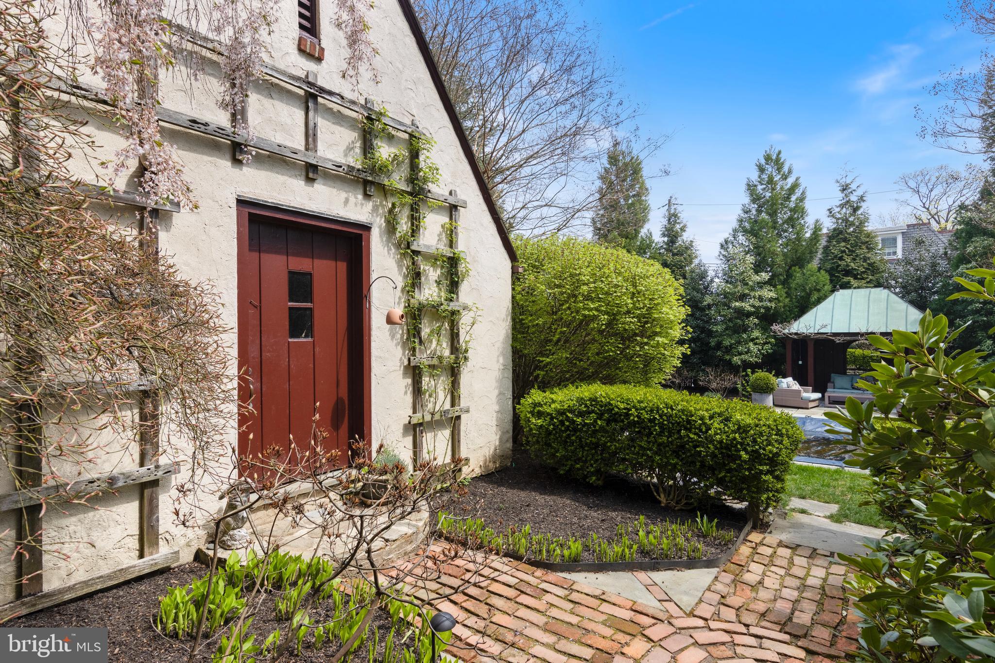 NORTH WAYNE - Residential