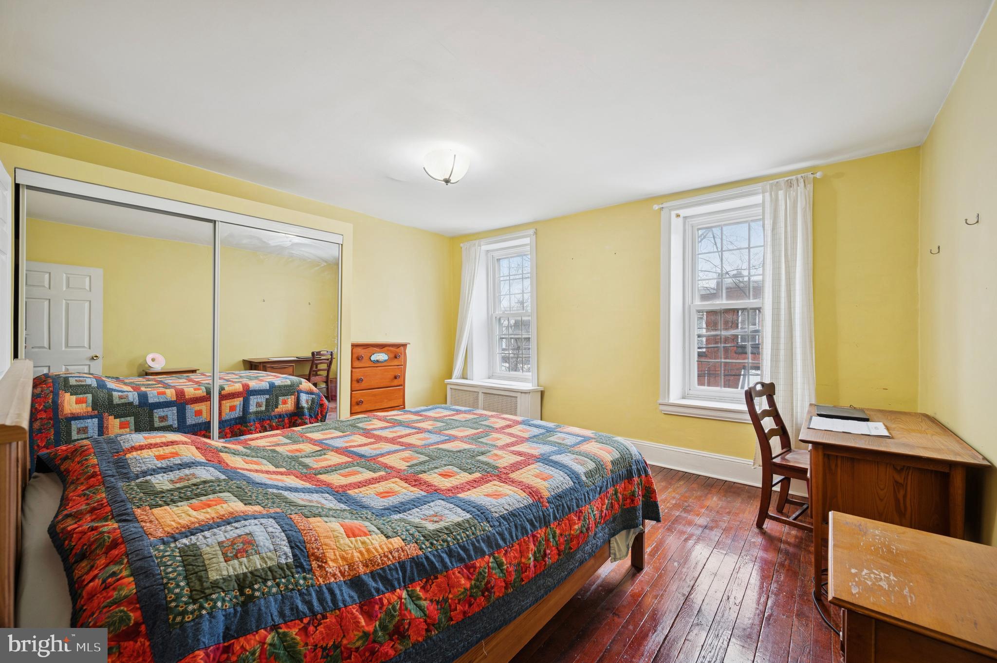 EAST FALLS - Residential