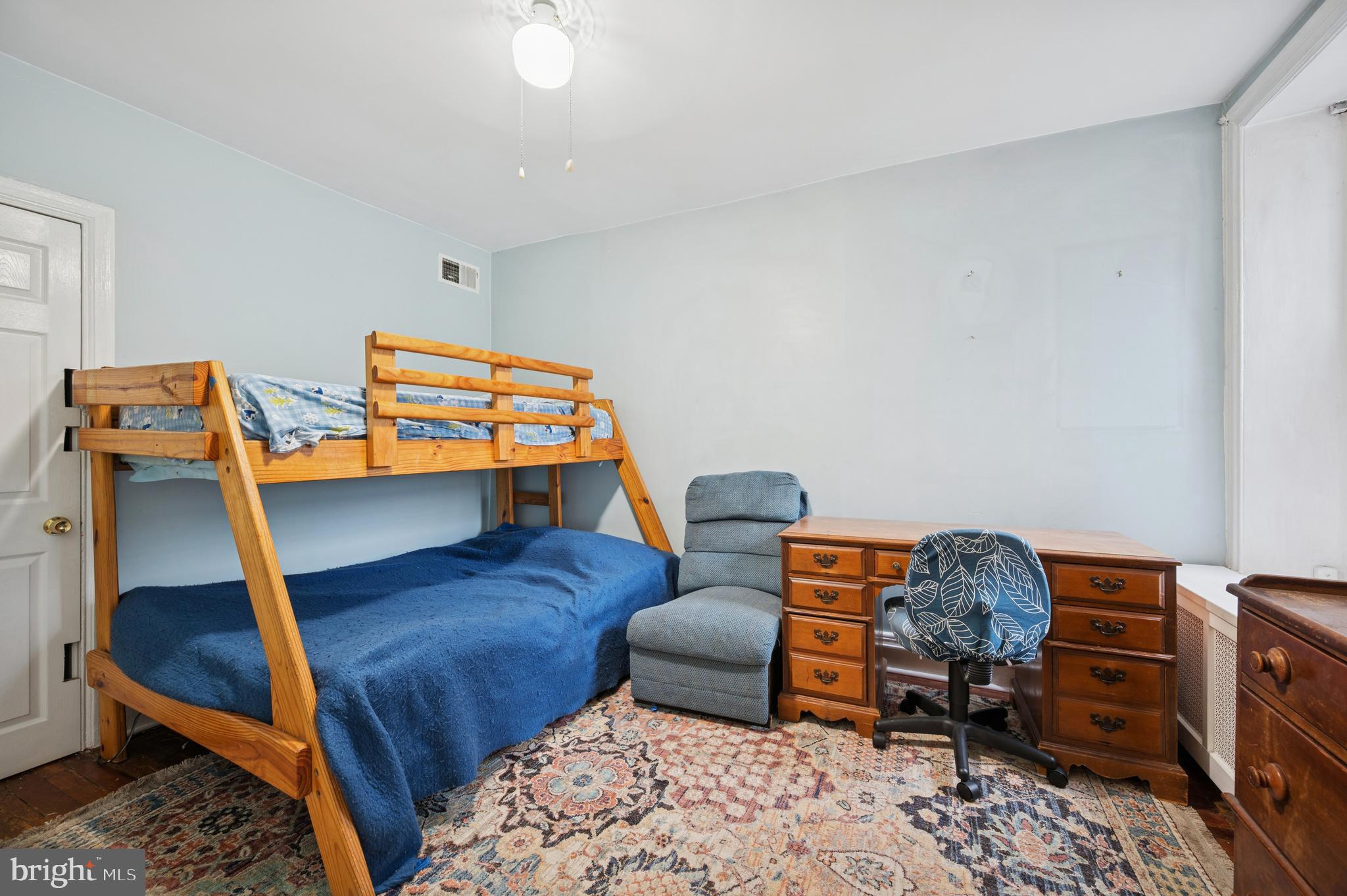 EAST FALLS - Residential