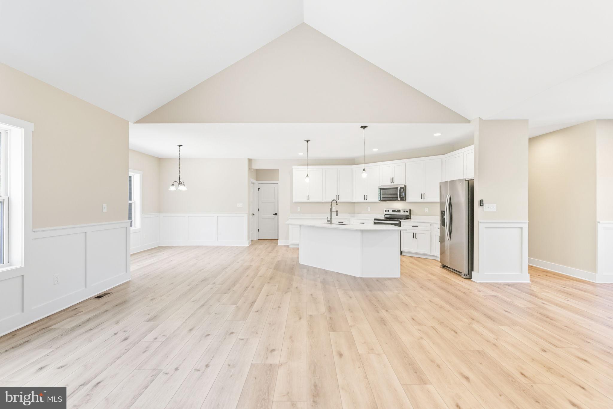 HALLMARK GLEN - Residential