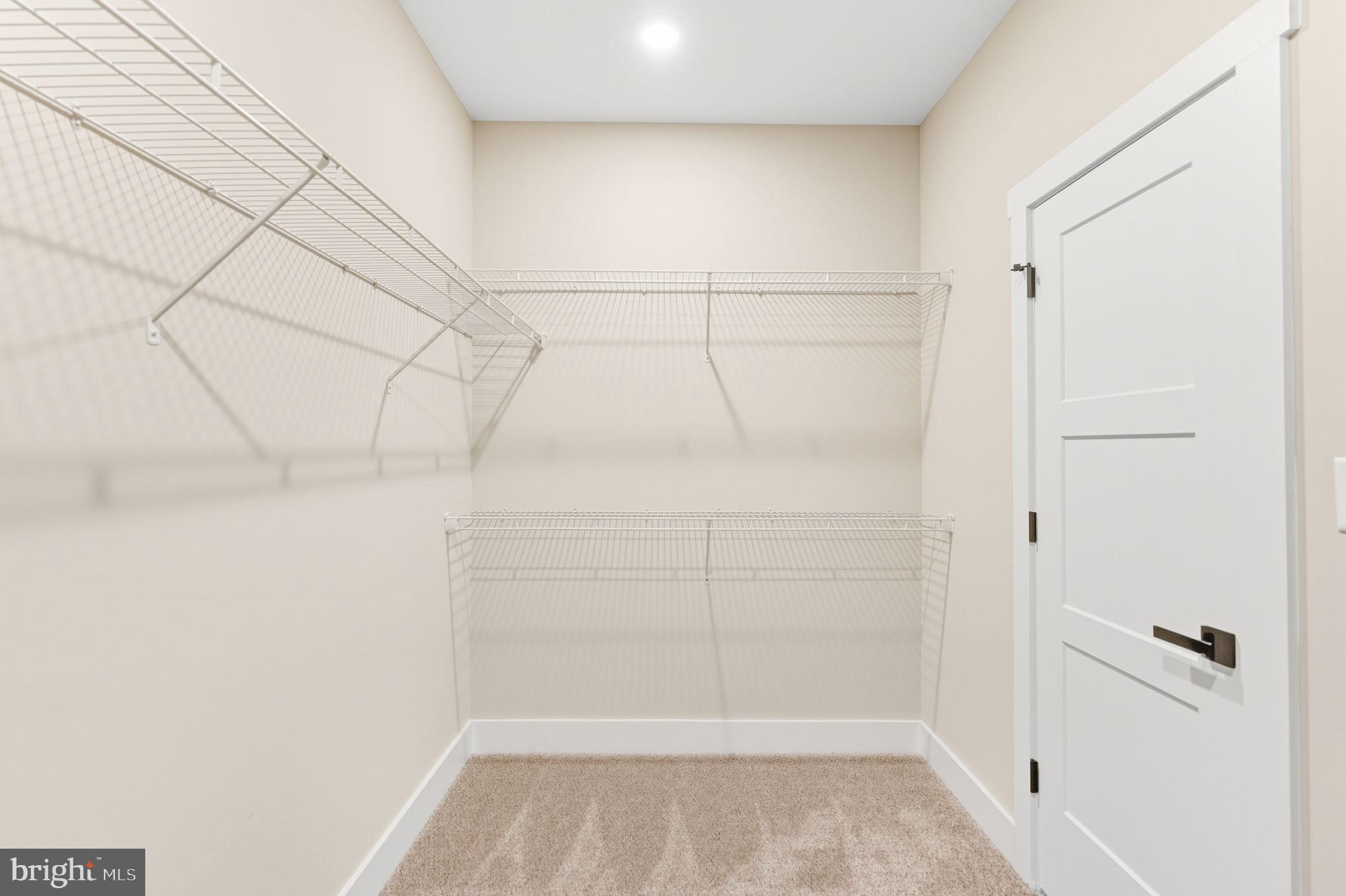 HALLMARK GLEN - Residential