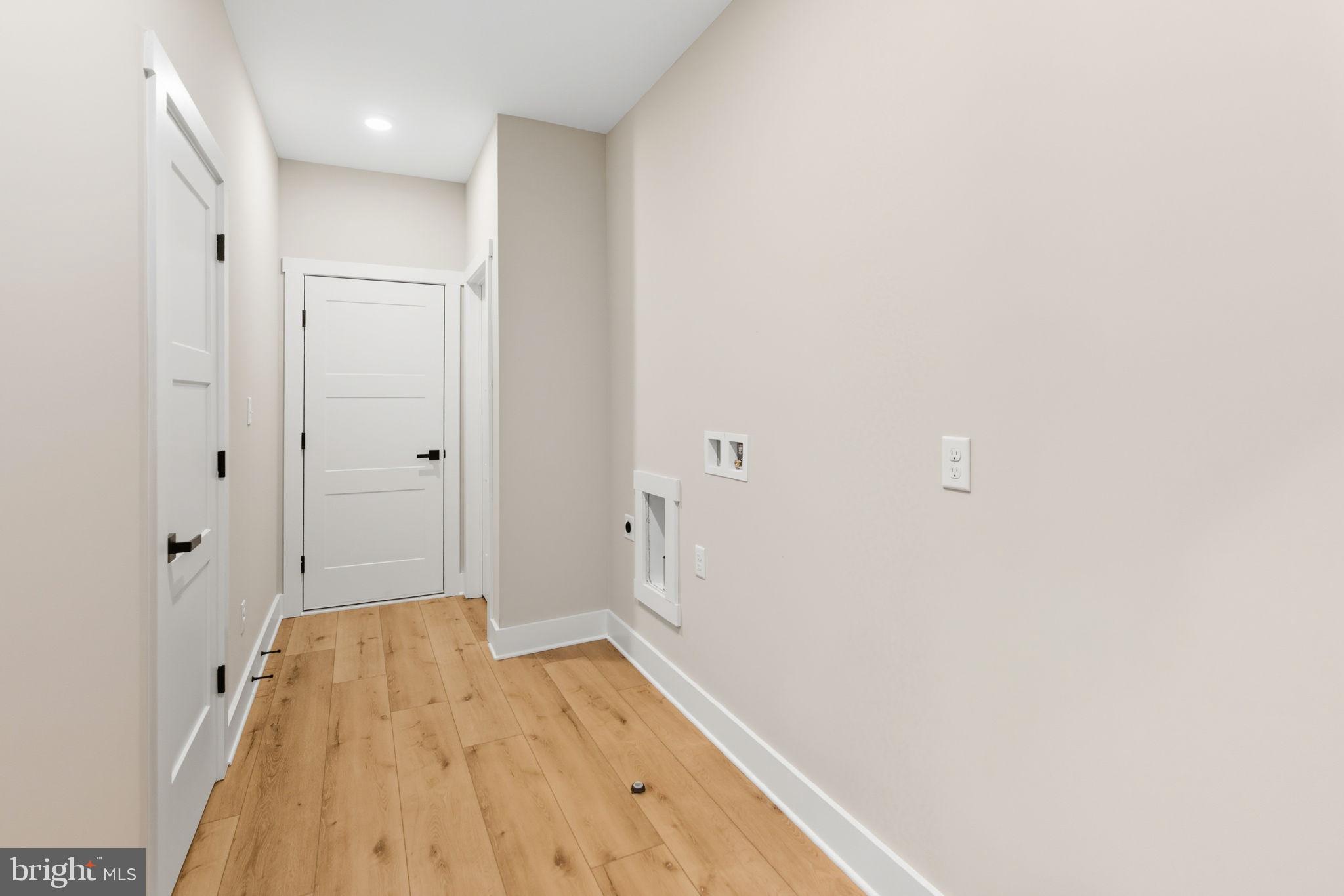 HALLMARK GLEN - Residential