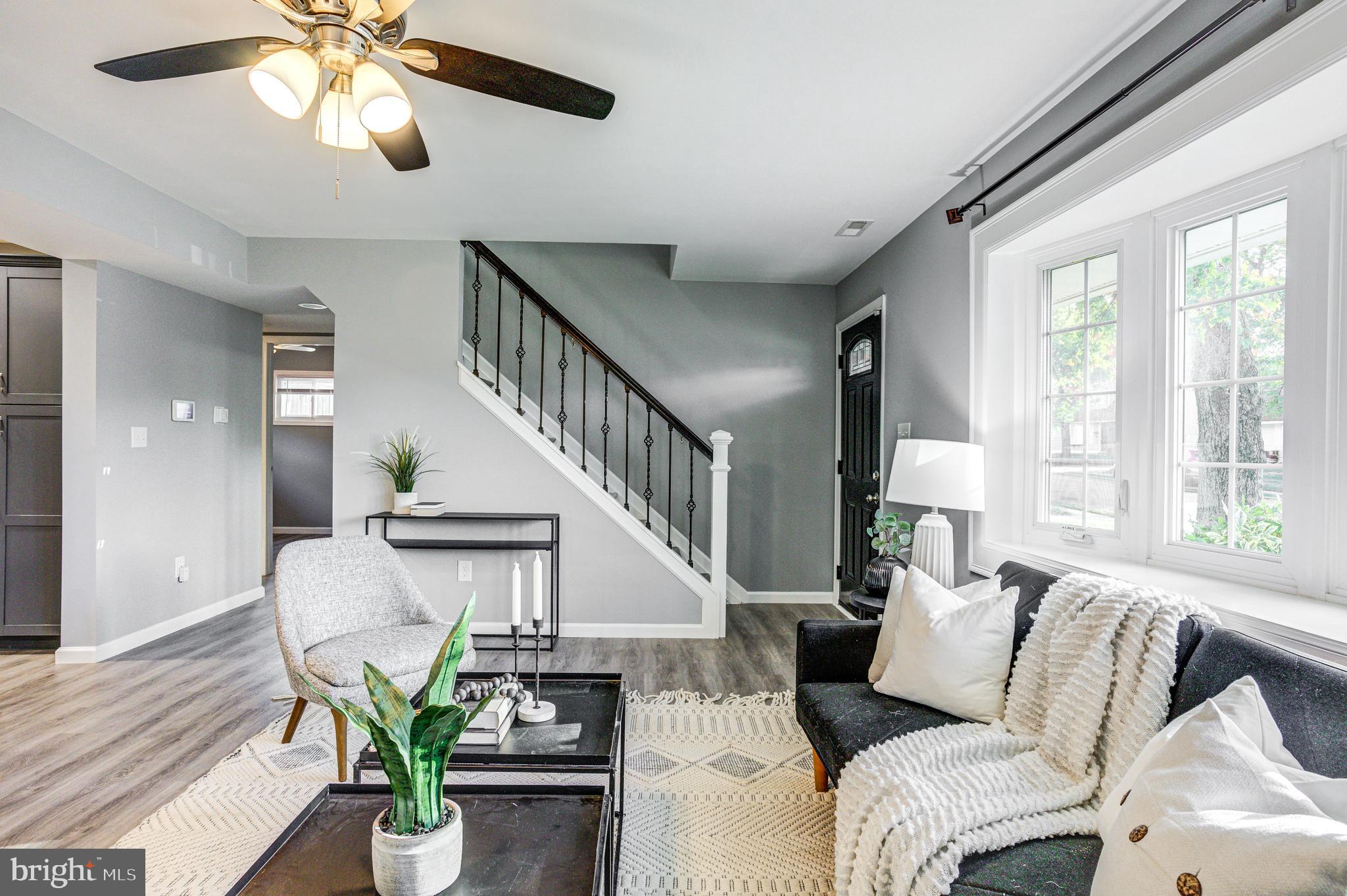 COUNTRY CLUB ESTATES - Residential