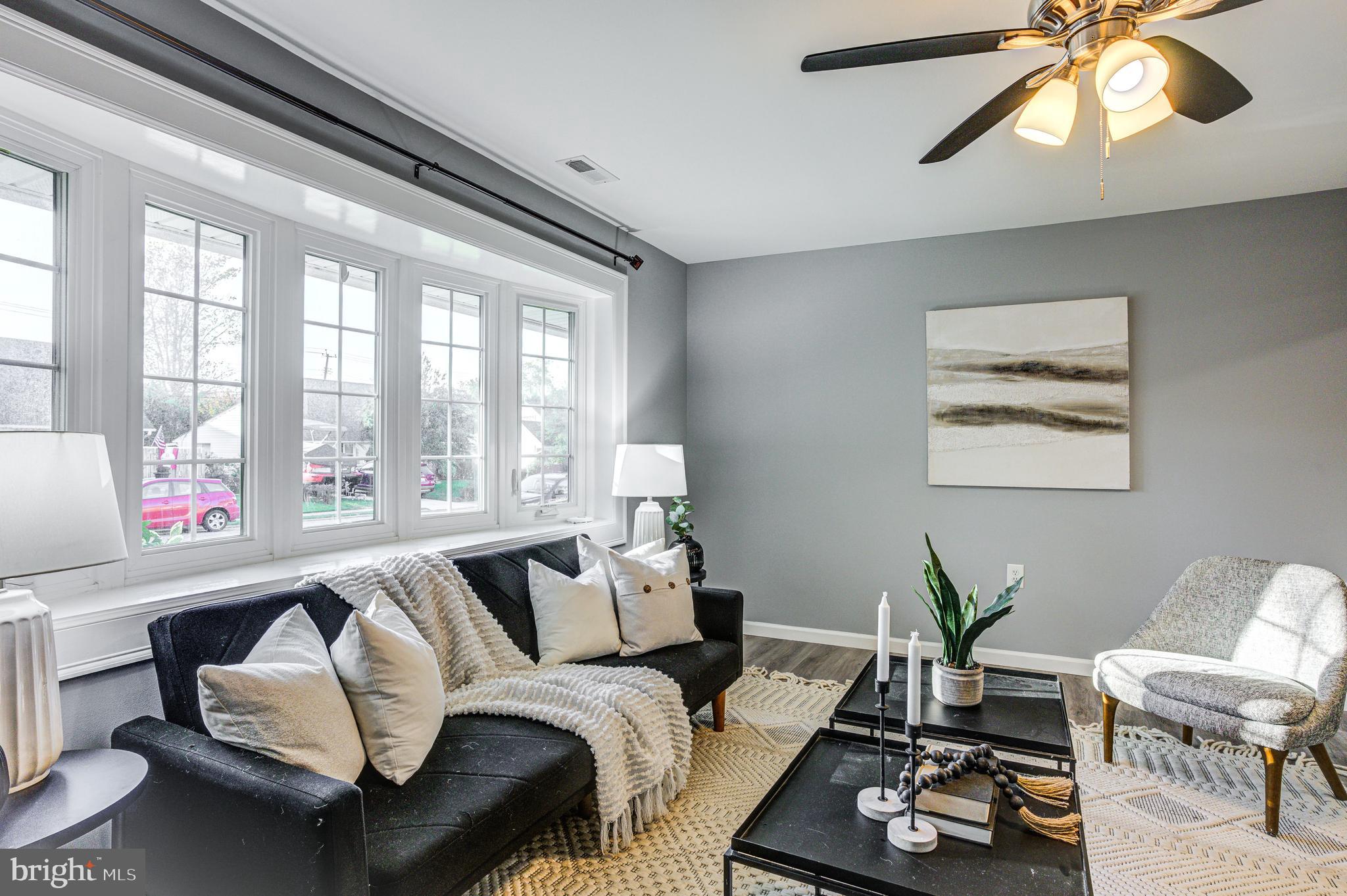 COUNTRY CLUB ESTATES - Residential