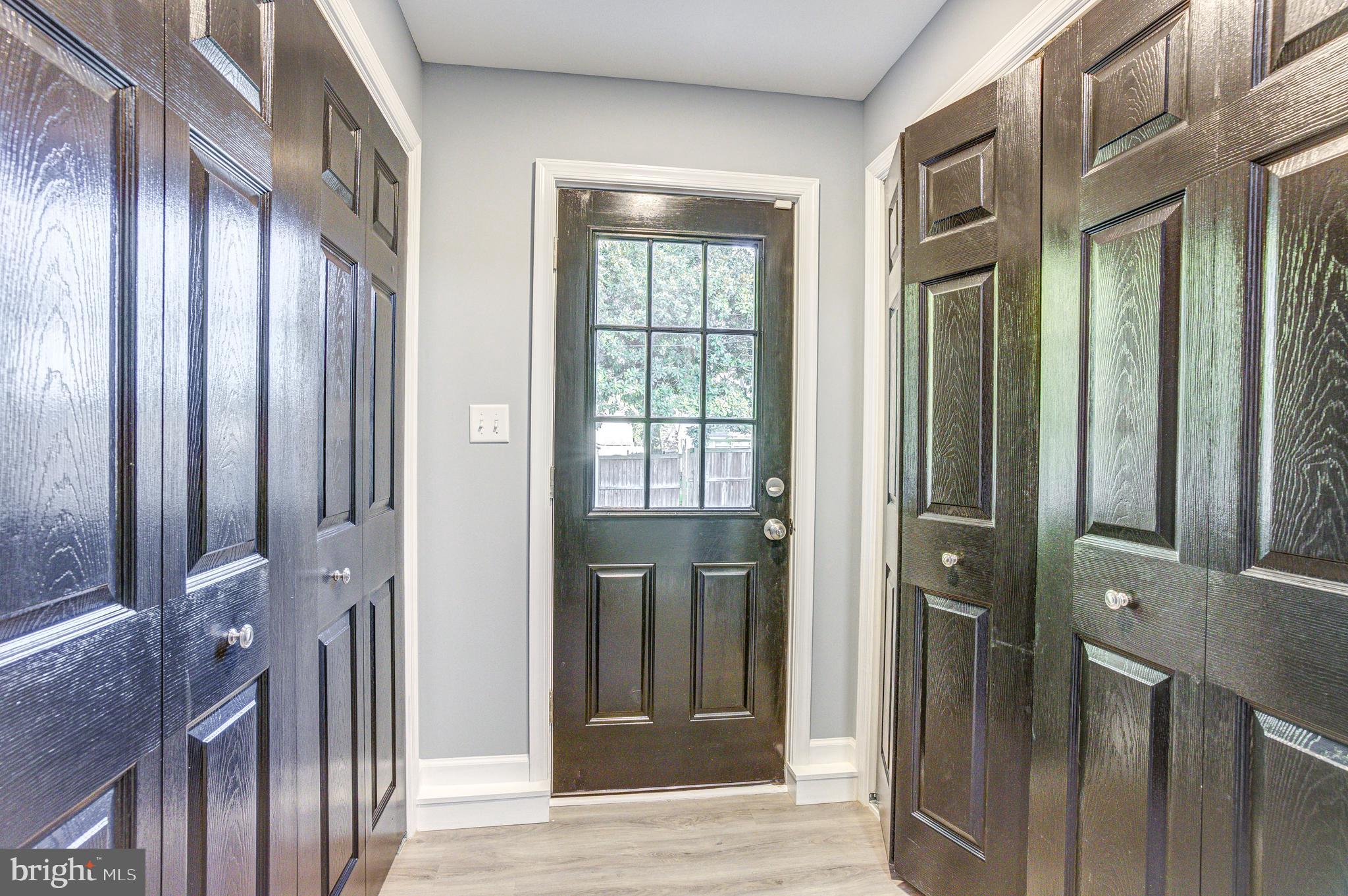 COUNTRY CLUB ESTATES - Residential