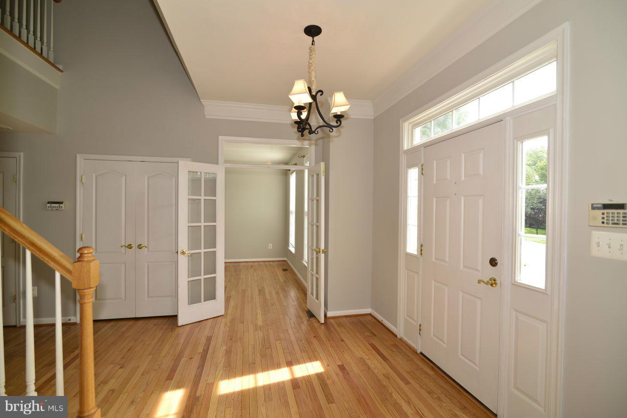 SIGNATURE AT BROADLANDS - Residential