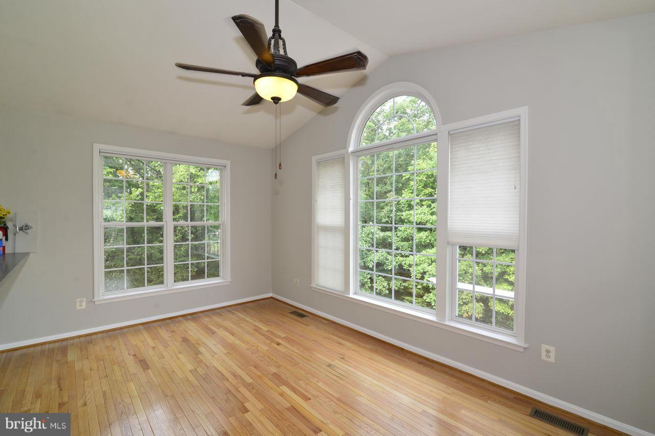 SIGNATURE AT BROADLANDS - Residential