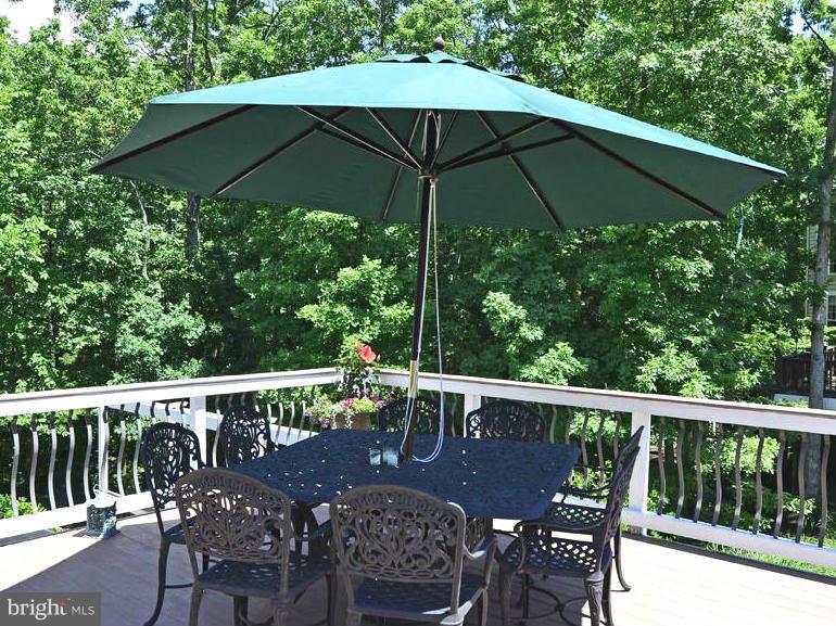 SIGNATURE AT BROADLANDS - Residential