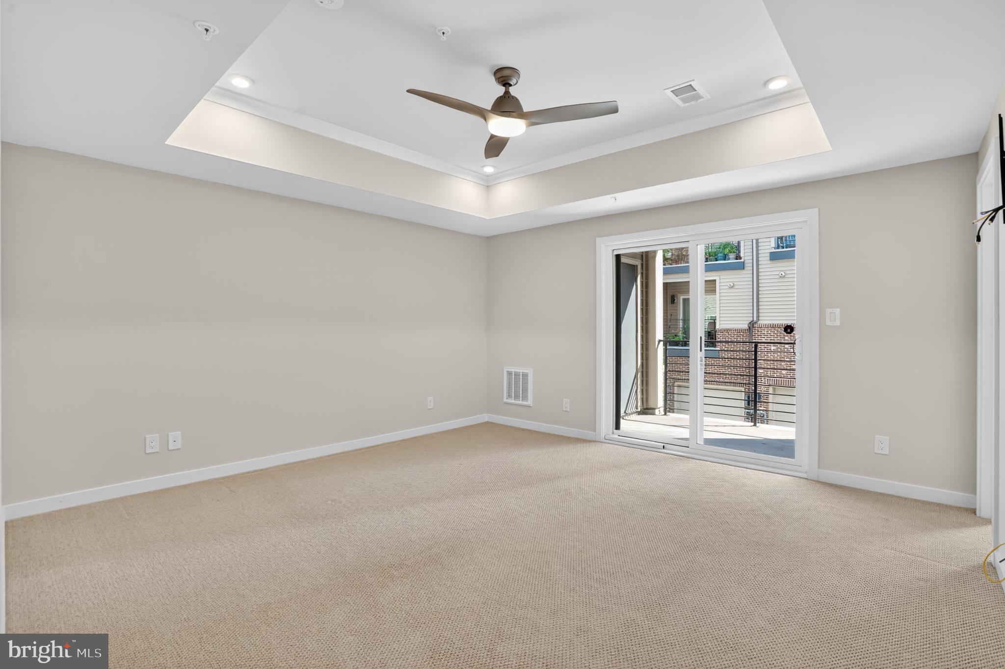 COMMONWEALTH PLACE AT WESTFIELDS - Residential