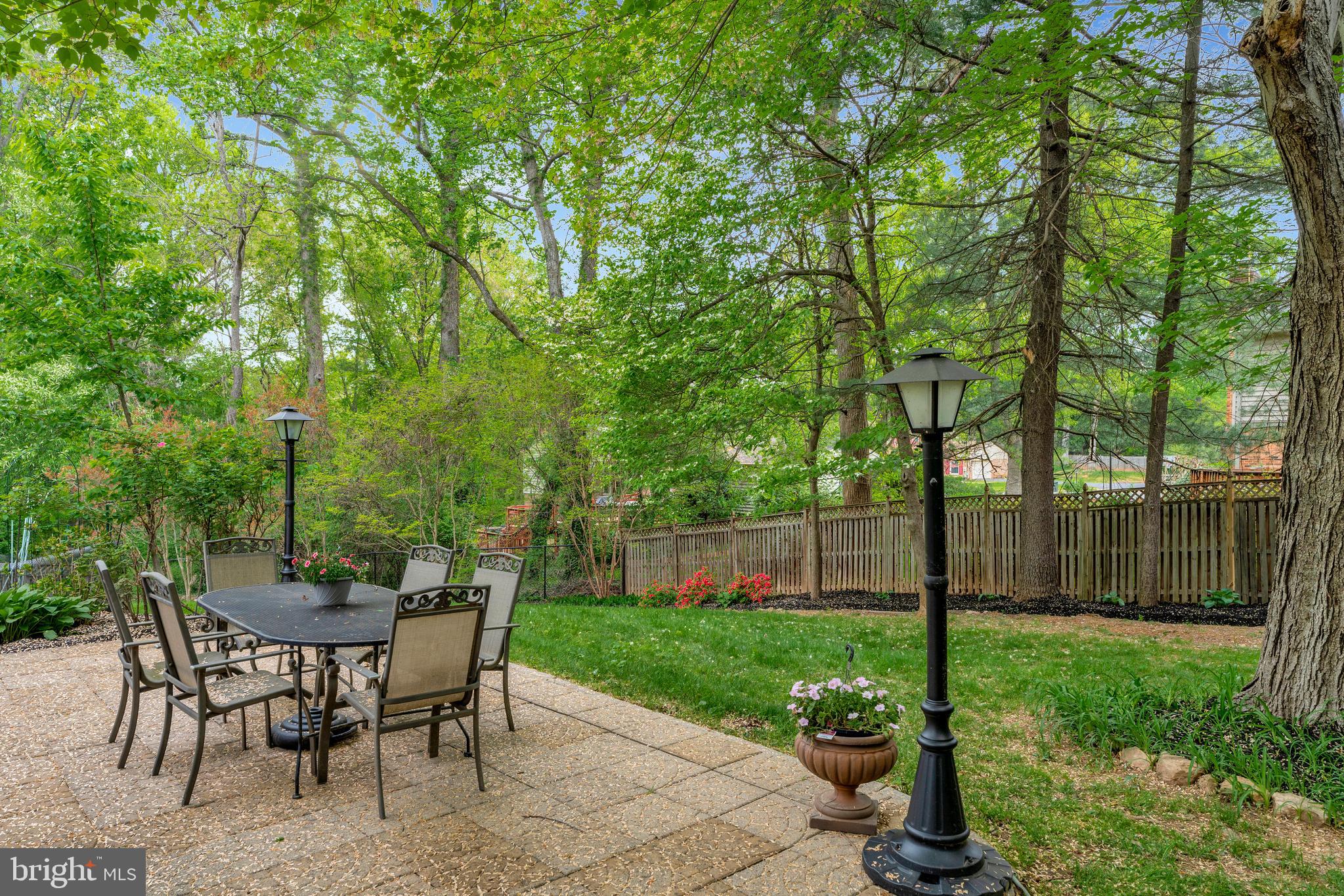 7306 IDYLWOOD COURT