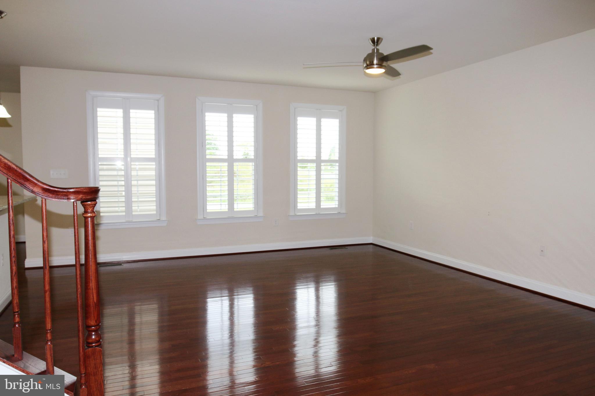 LAKELAND PLACE - Residential