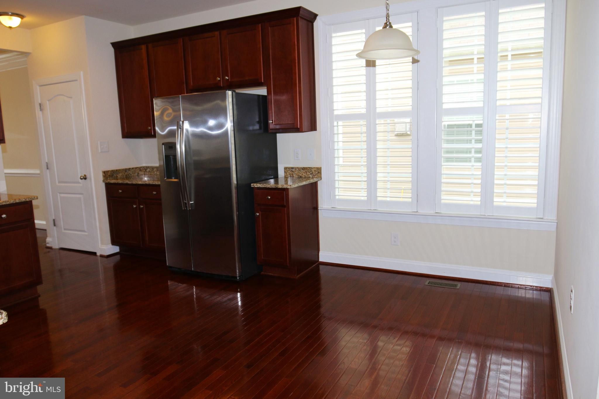 LAKELAND PLACE - Residential