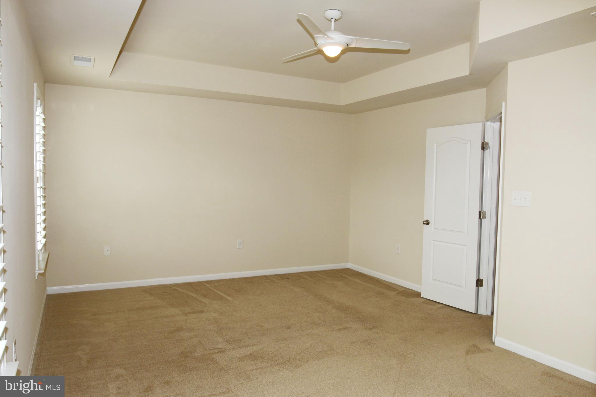 LAKELAND PLACE - Residential