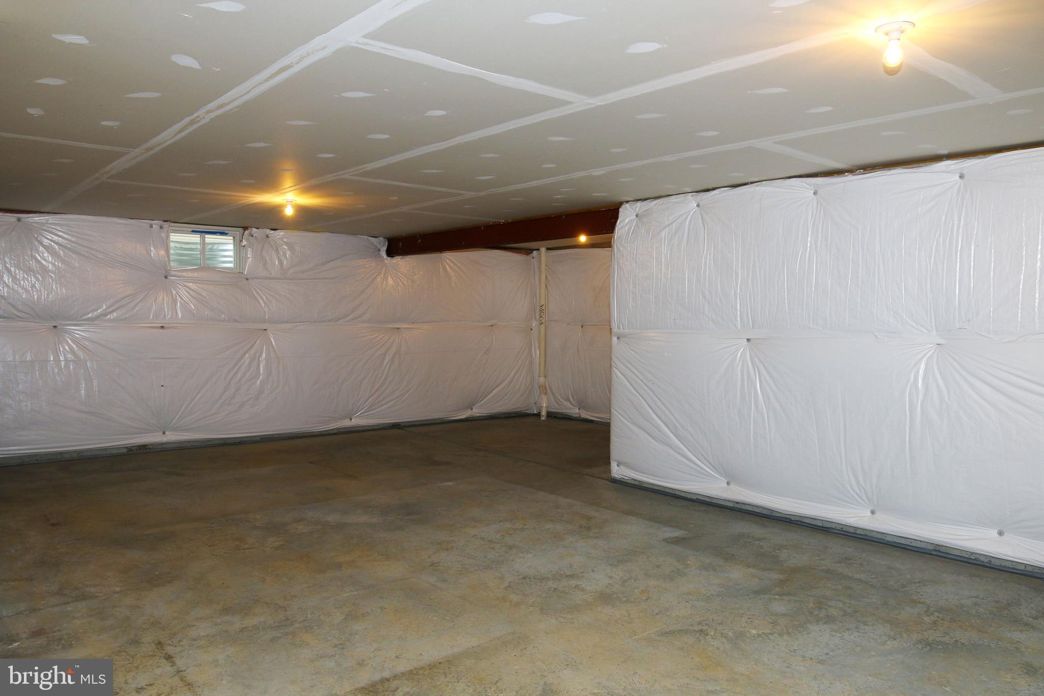 LAKELAND PLACE - Residential