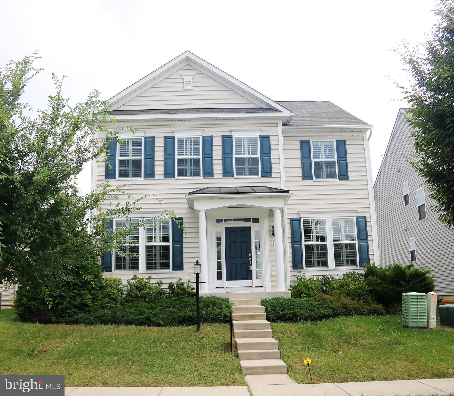 LAKELAND PLACE - Residential