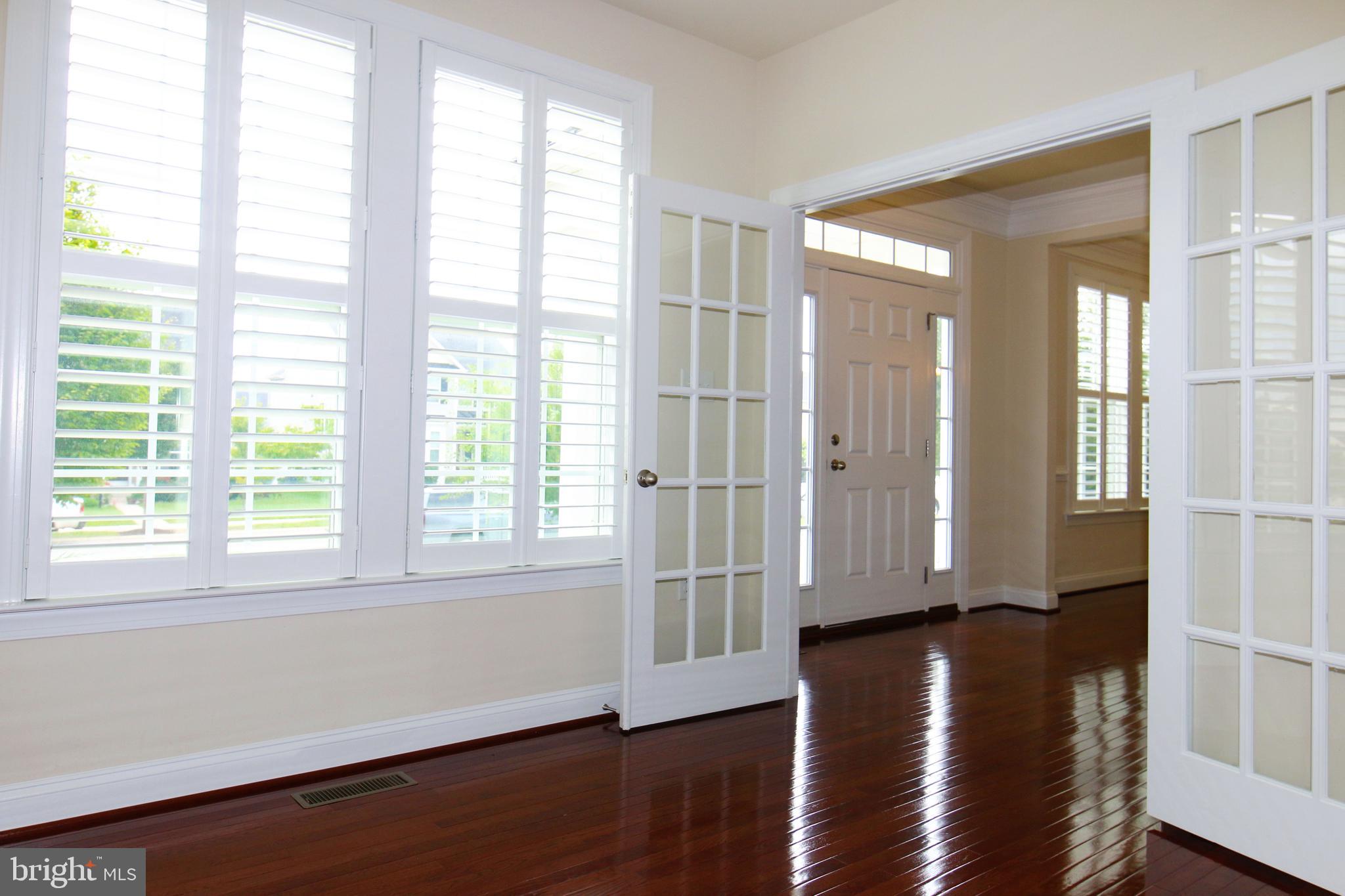 LAKELAND PLACE - Residential