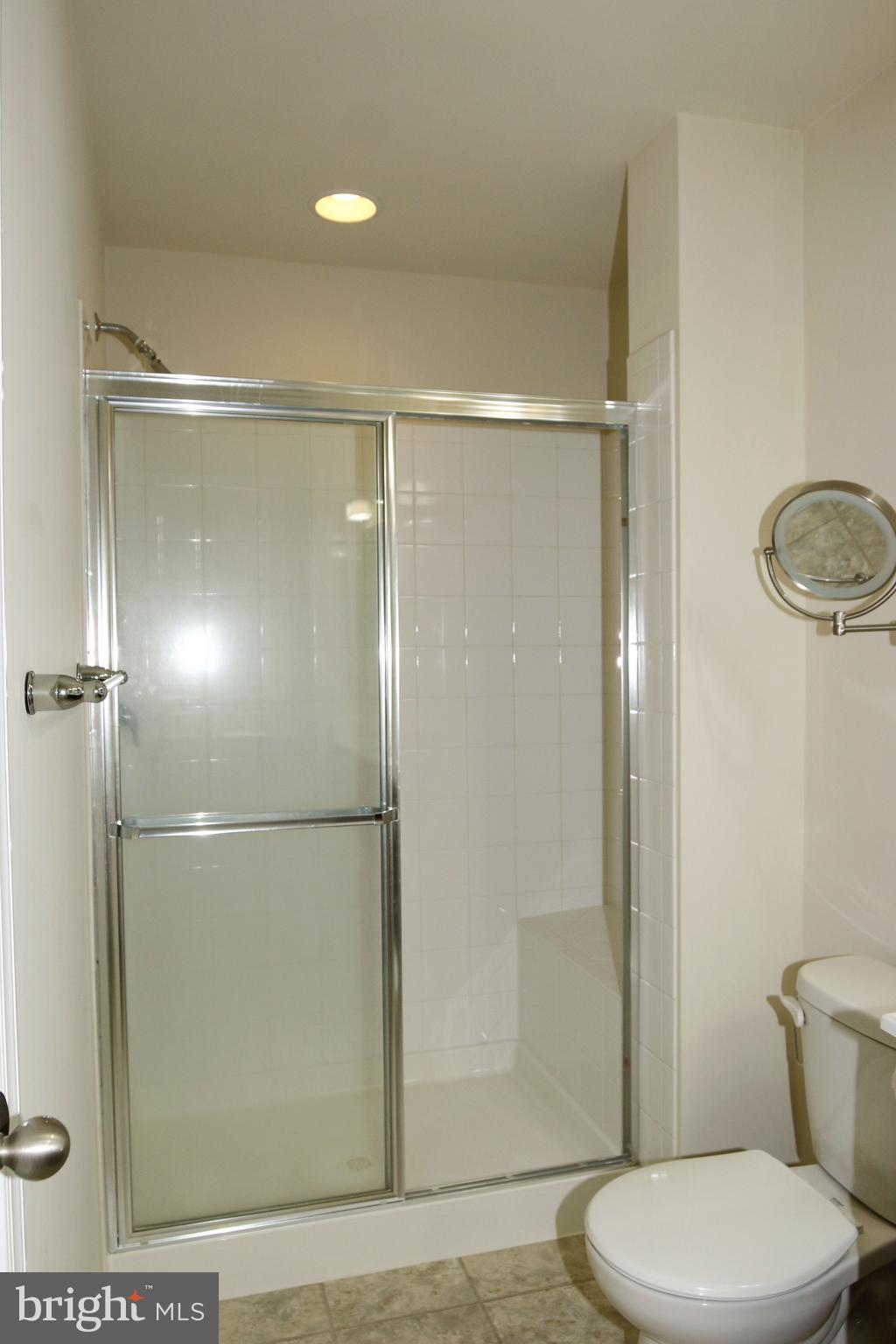 LAKELAND PLACE - Residential