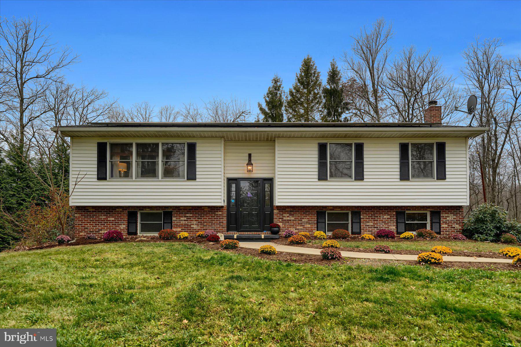 768 DRY HOLLOW ROAD