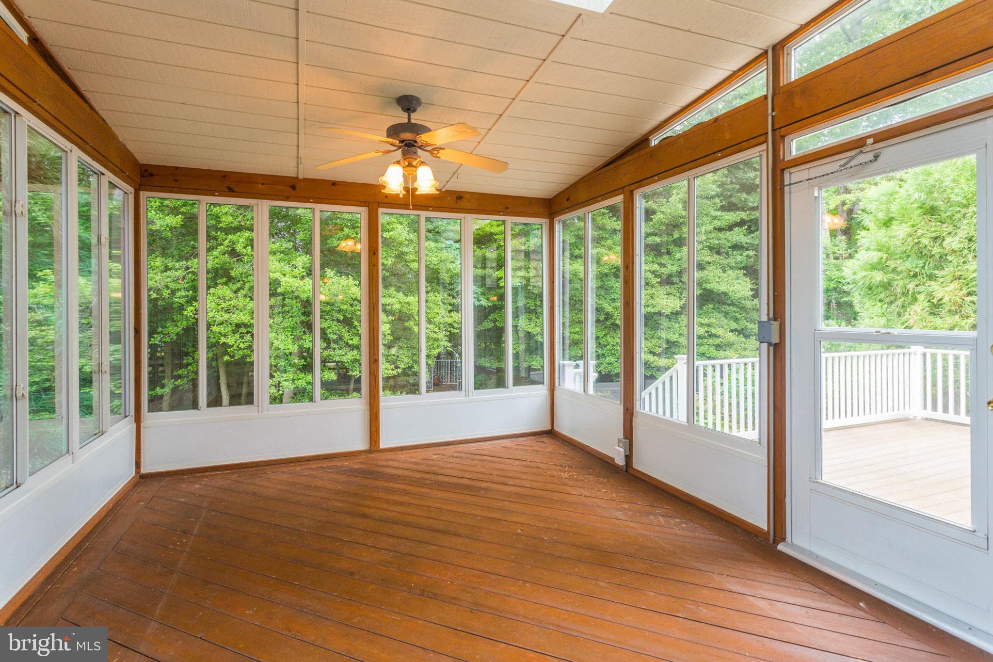 HUNT MEADOW - Residential