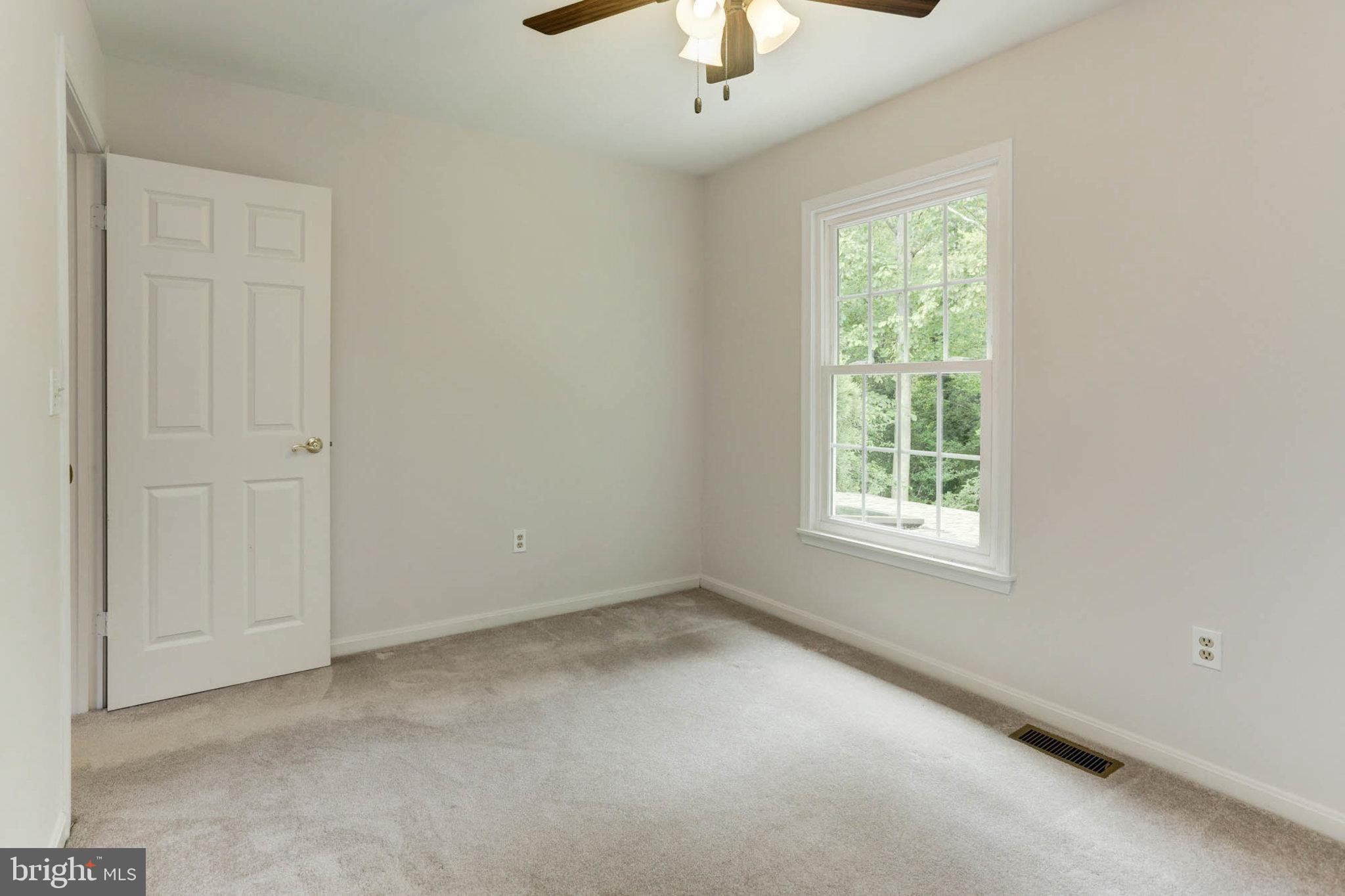 HUNT MEADOW - Residential