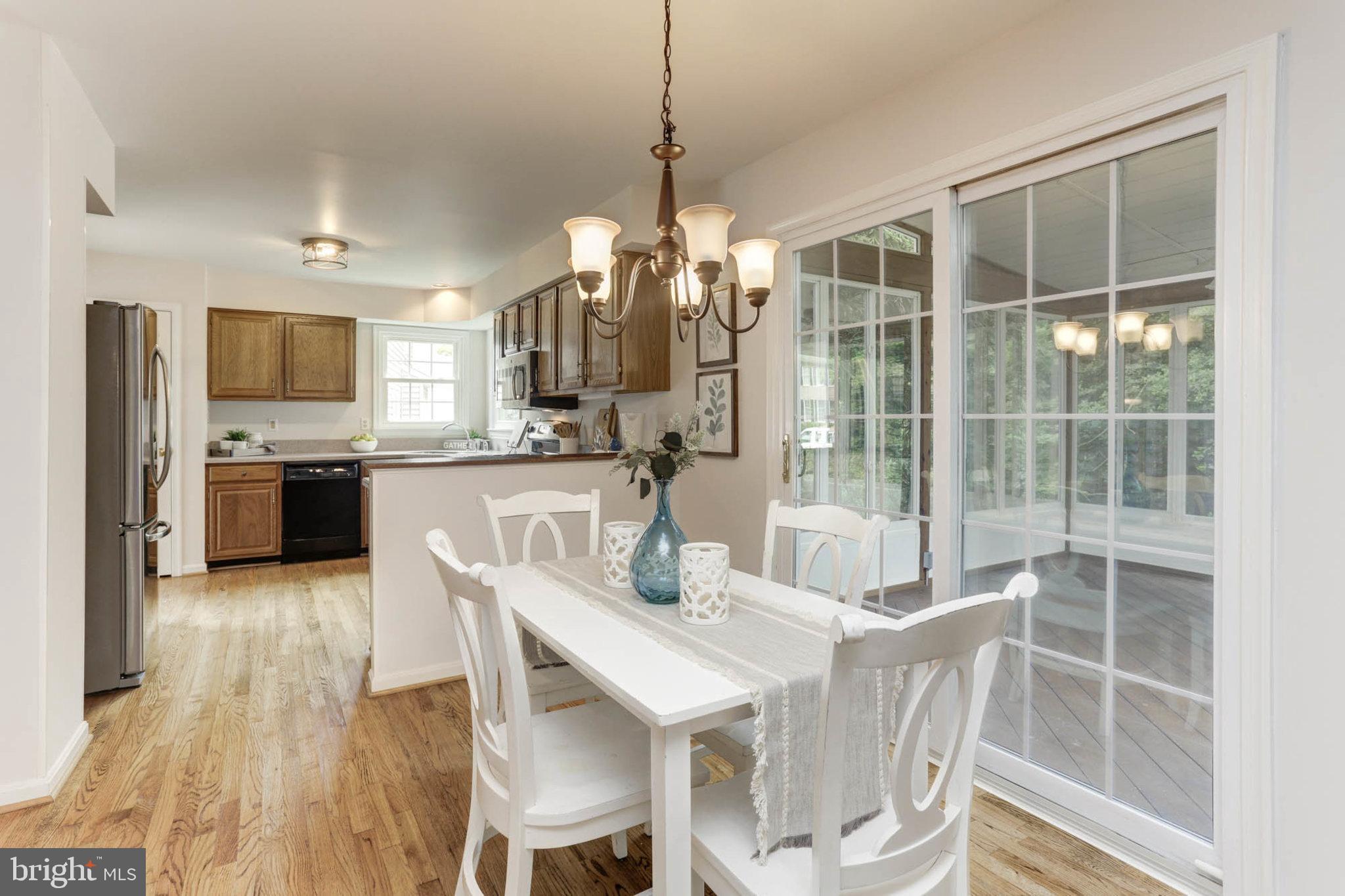 HUNT MEADOW - Residential