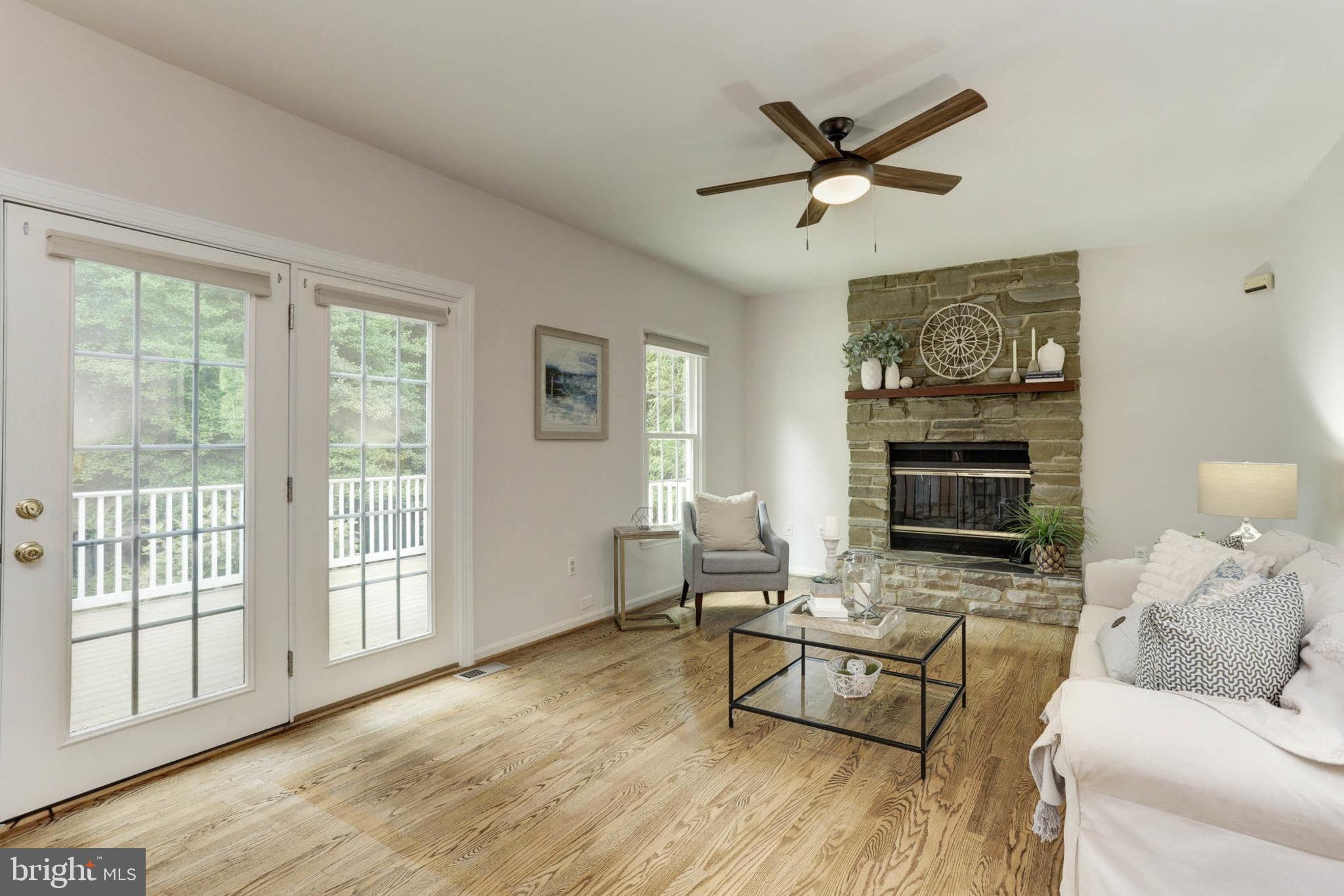 HUNT MEADOW - Residential