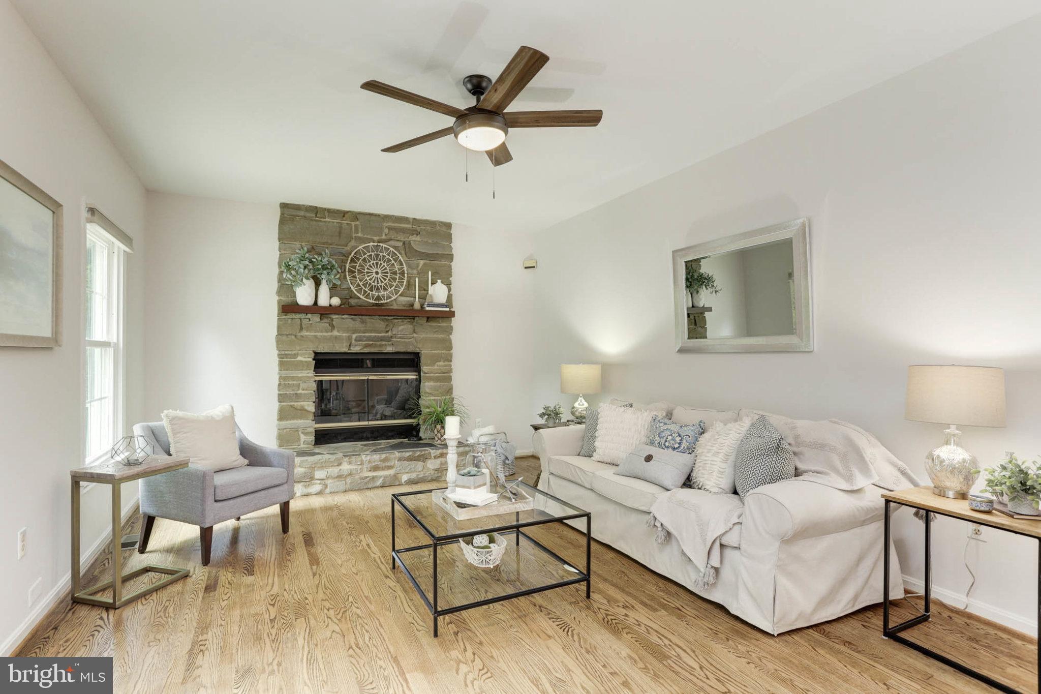 HUNT MEADOW - Residential