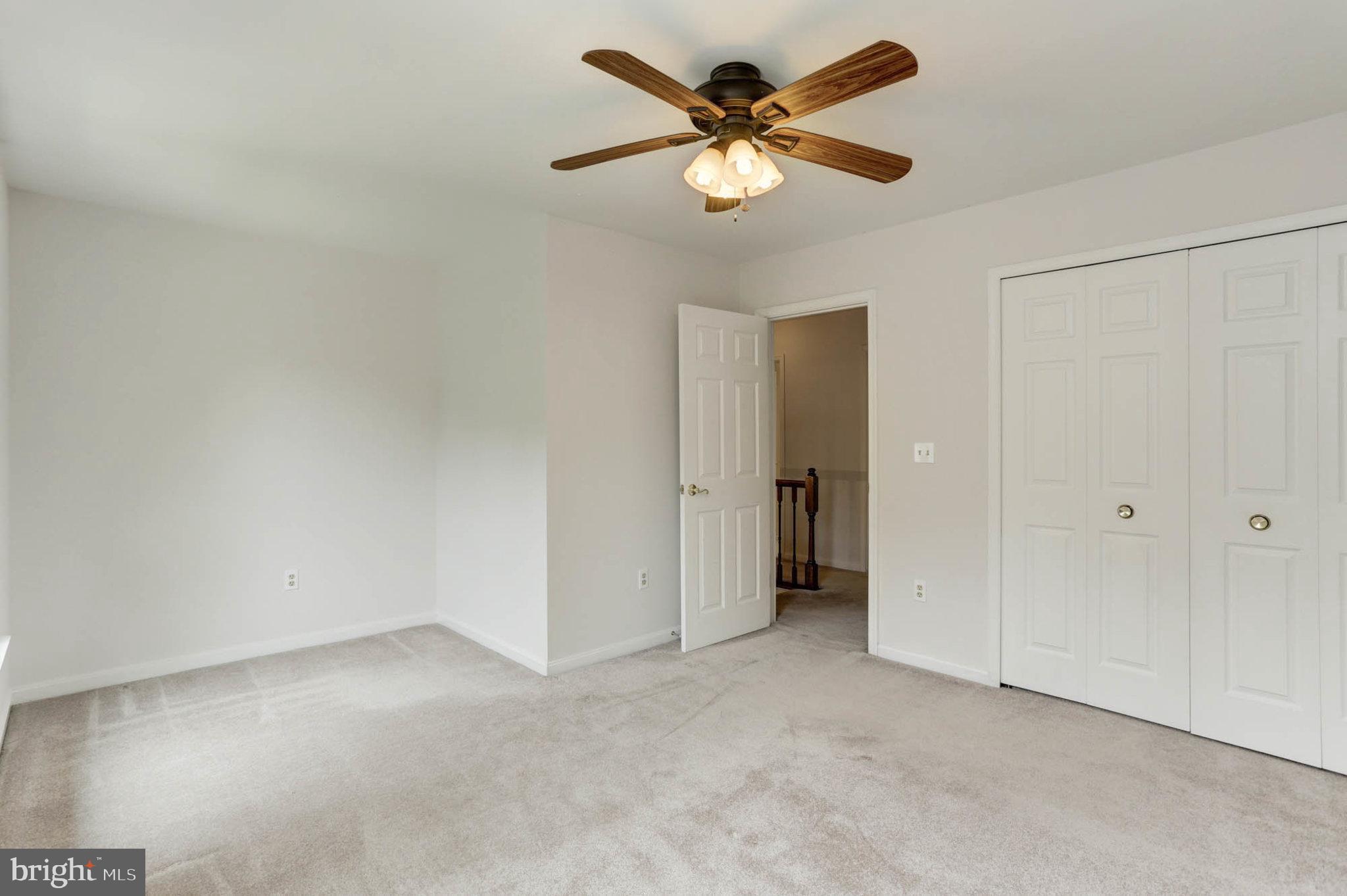 HUNT MEADOW - Residential