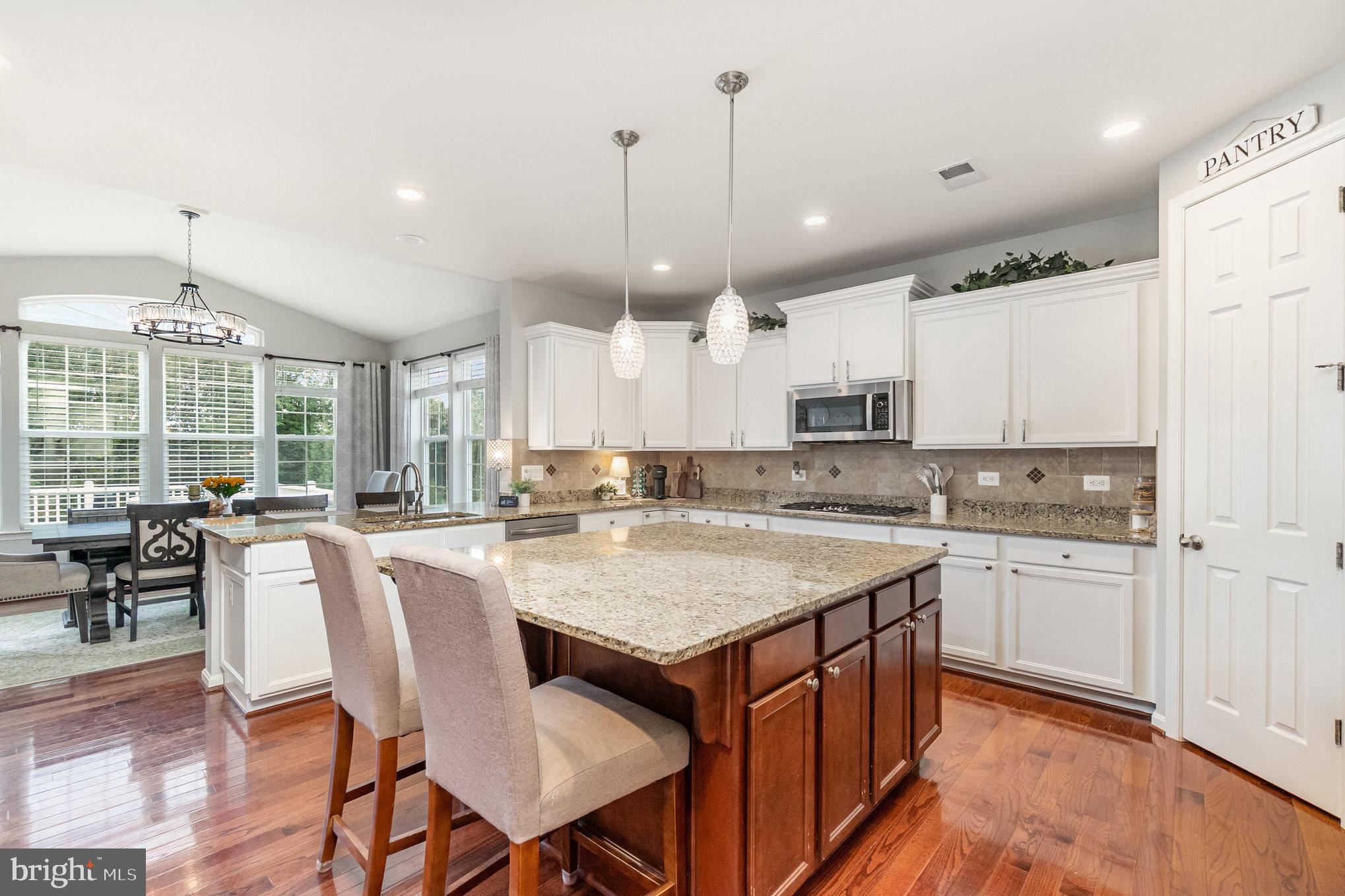 DEER HOLLOW - Residential