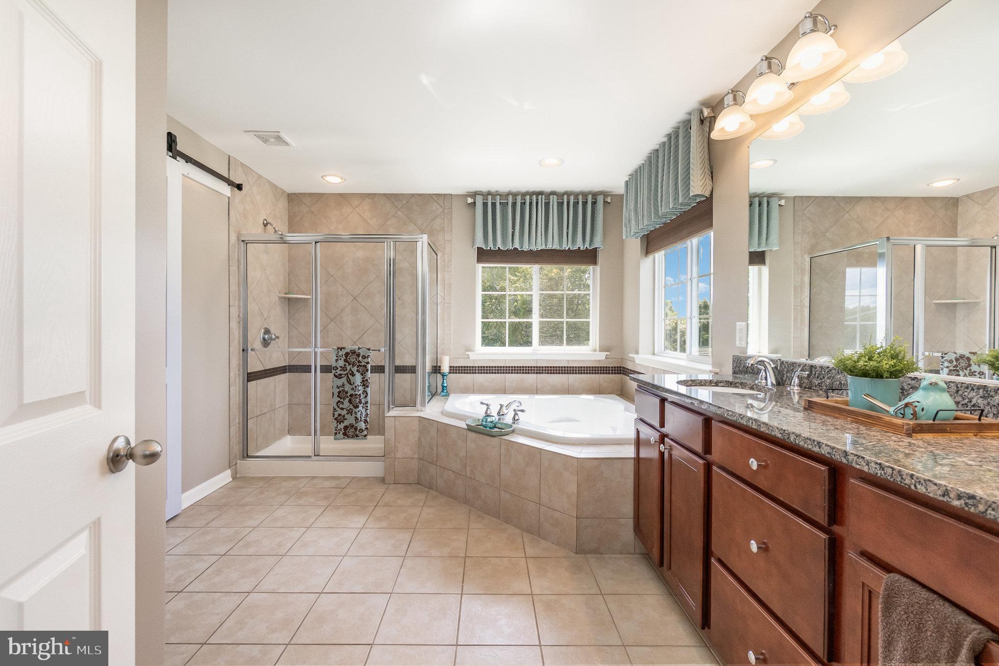 DEER HOLLOW - Residential