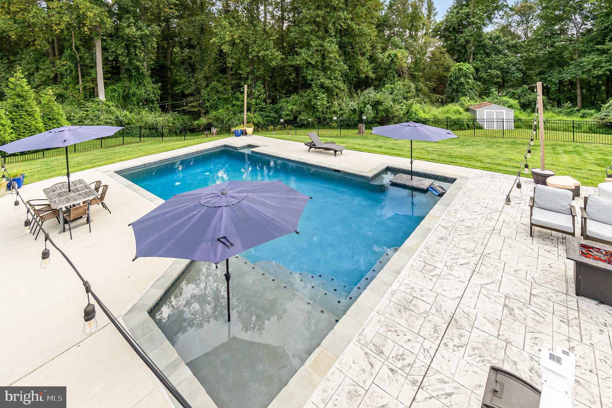 DEER HOLLOW - Residential