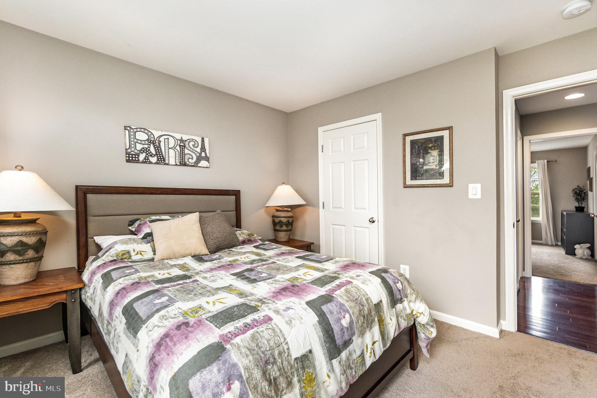 DEER HOLLOW - Residential