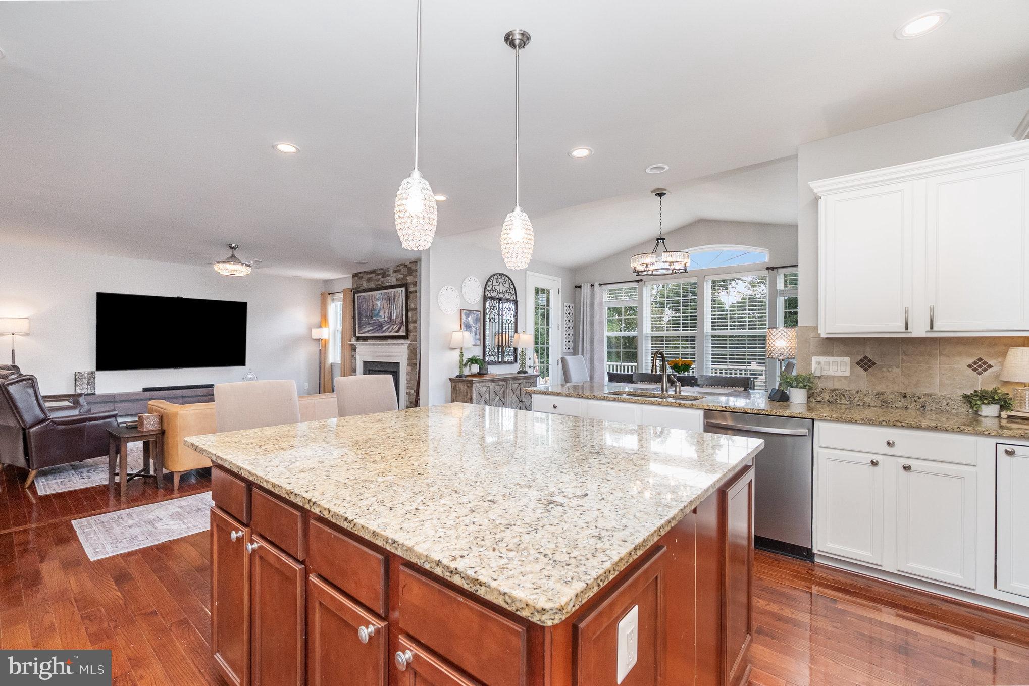 DEER HOLLOW - Residential