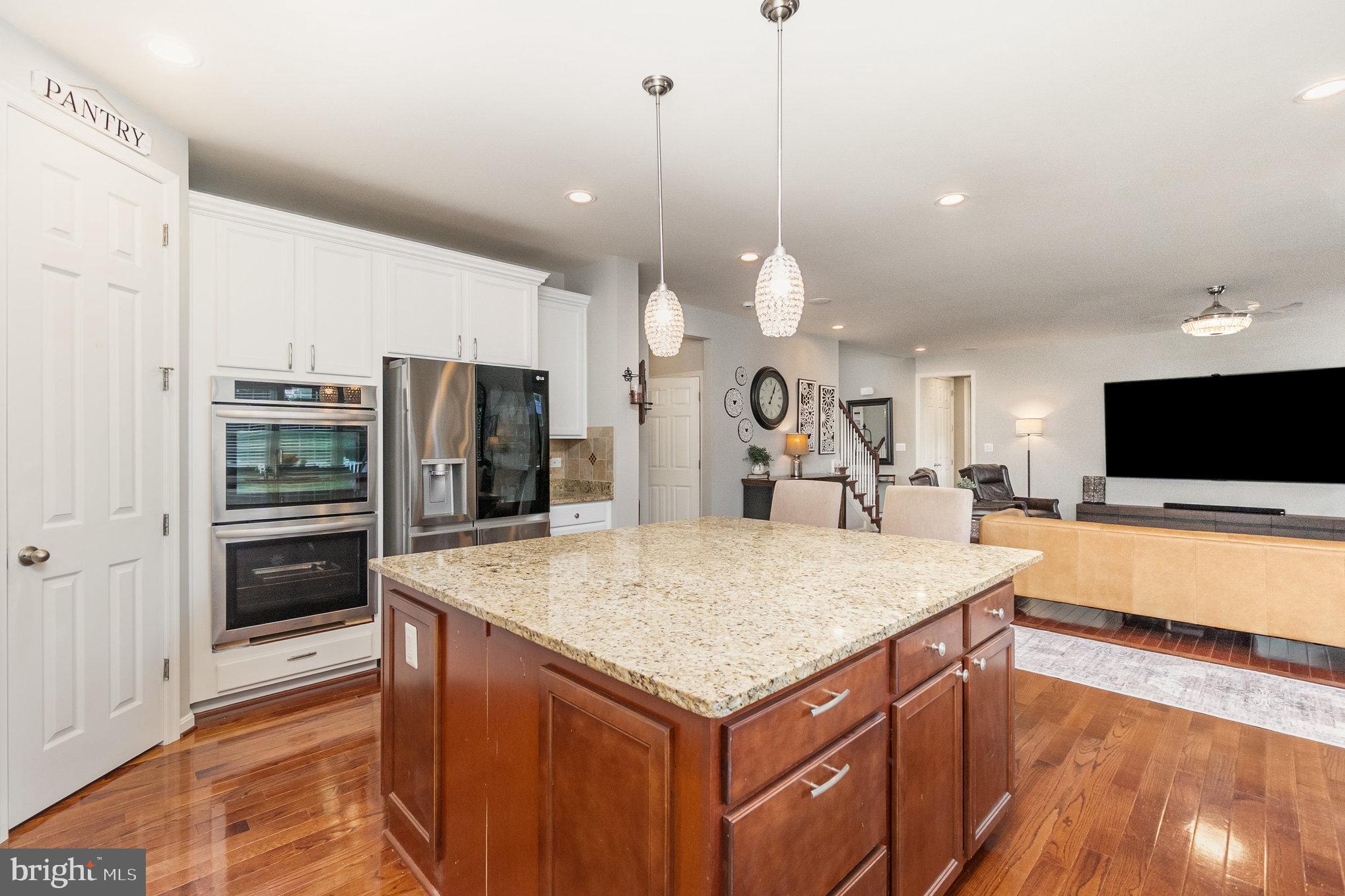 DEER HOLLOW - Residential