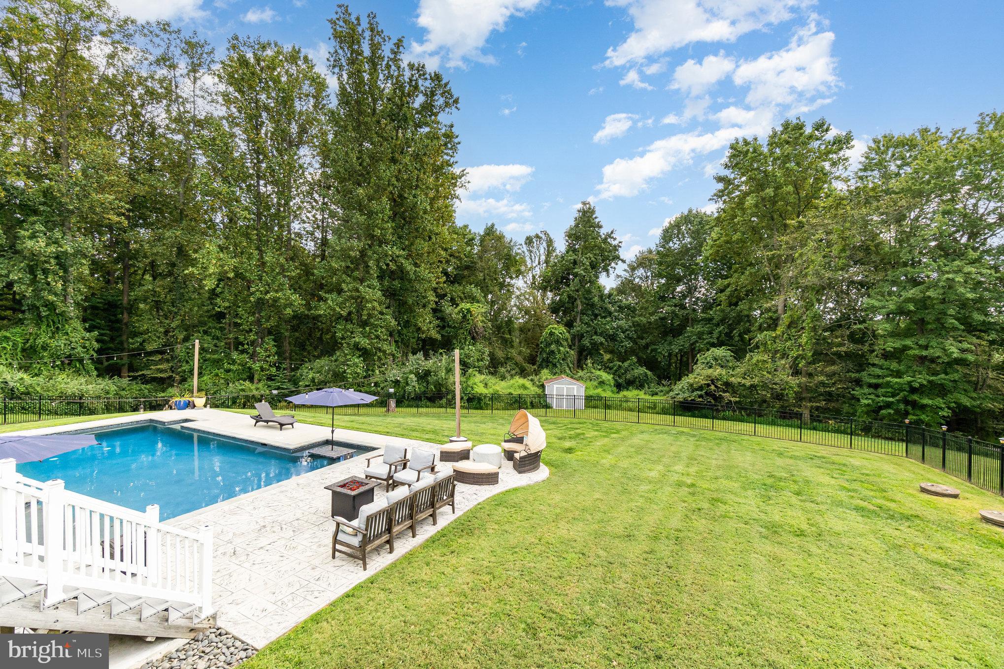 DEER HOLLOW - Residential