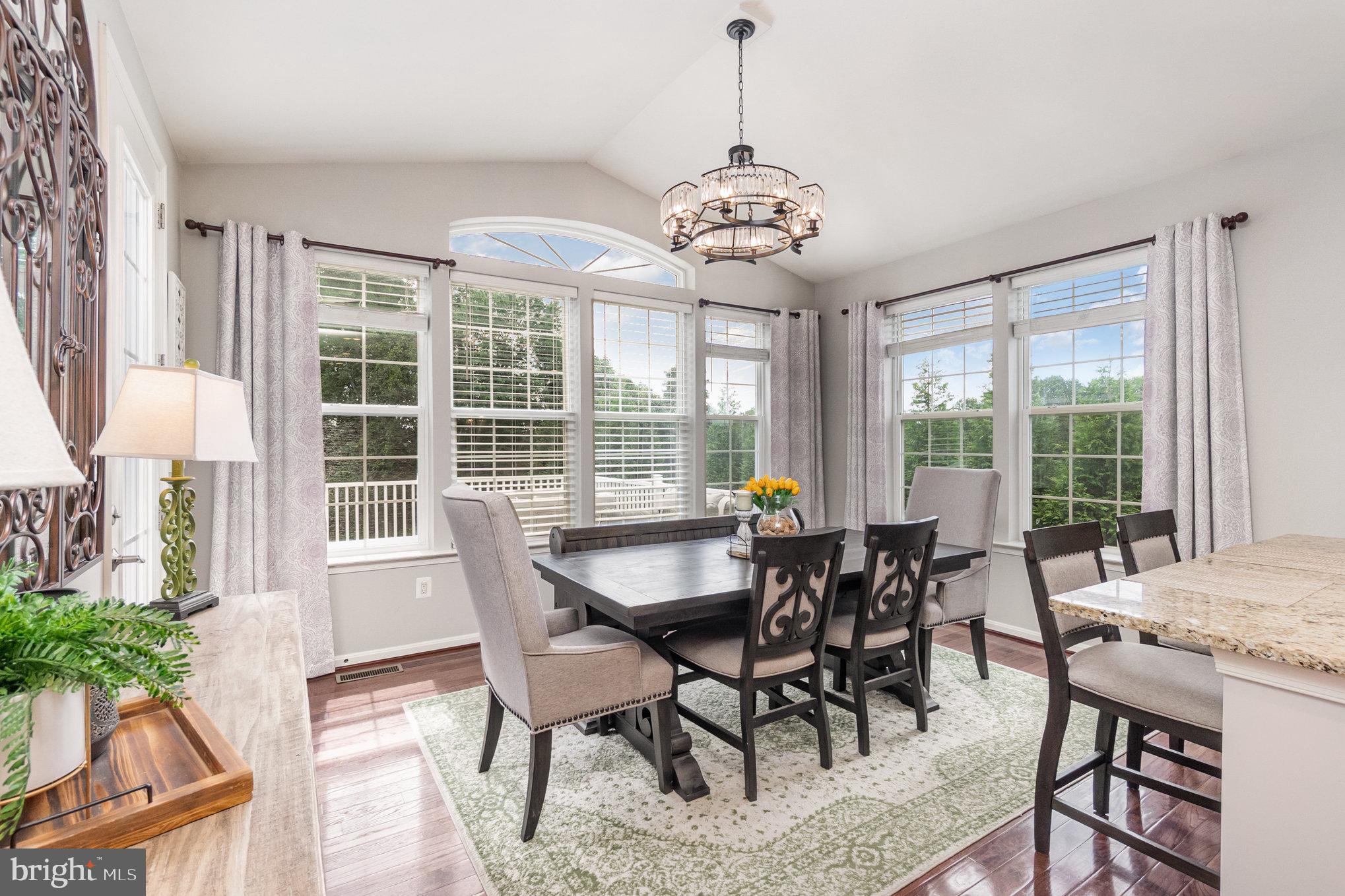 DEER HOLLOW - Residential