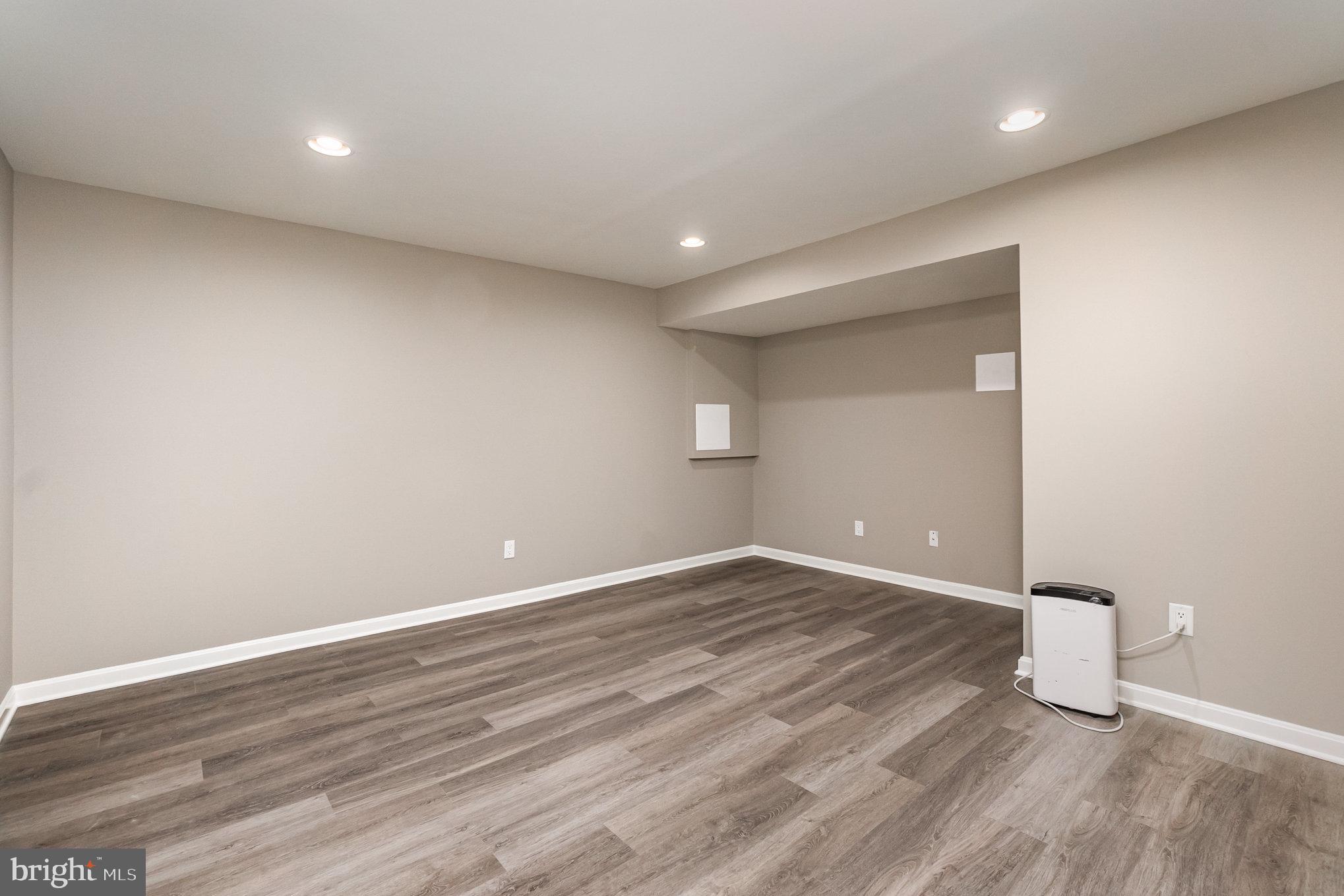 DEER HOLLOW - Residential