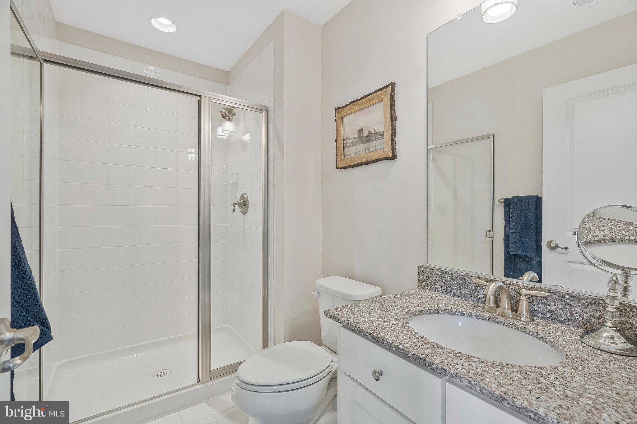 ONE LOUDOUN LANDBAY 2 - Residential