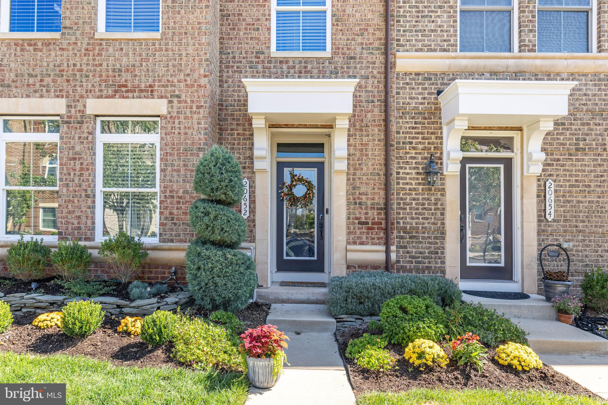 ONE LOUDOUN LANDBAY 2 - Residential