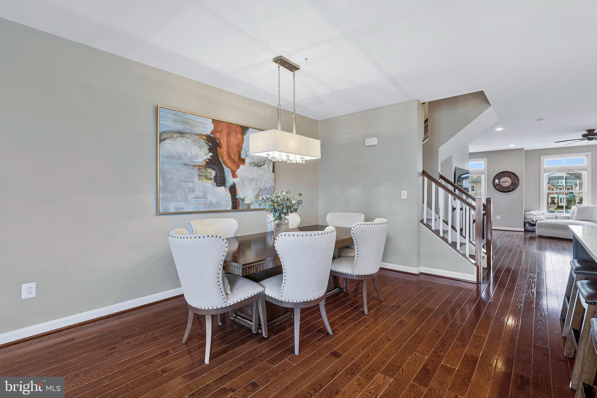 ONE LOUDOUN LANDBAY 2 - Residential