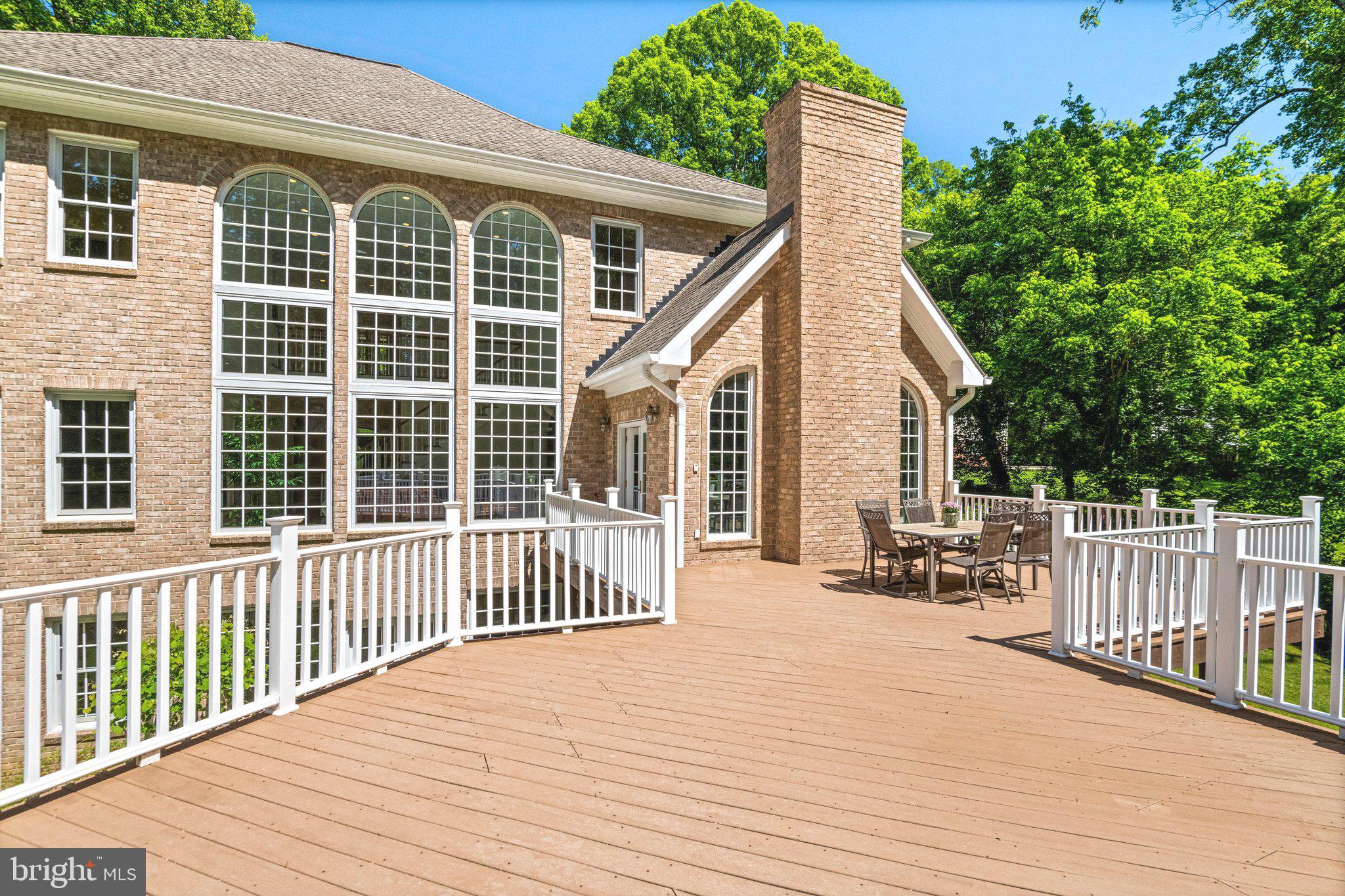 PINE RIDGE - Residential