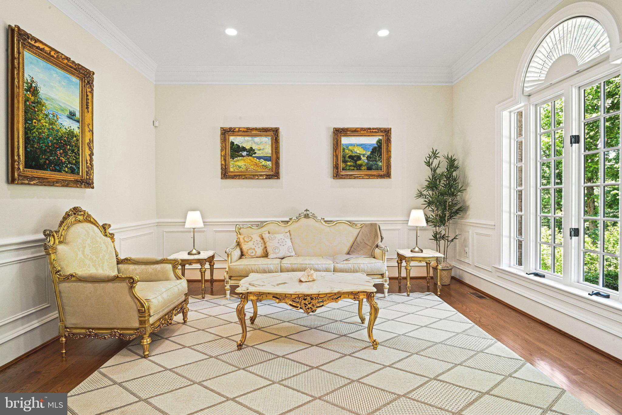 PINE RIDGE - Residential