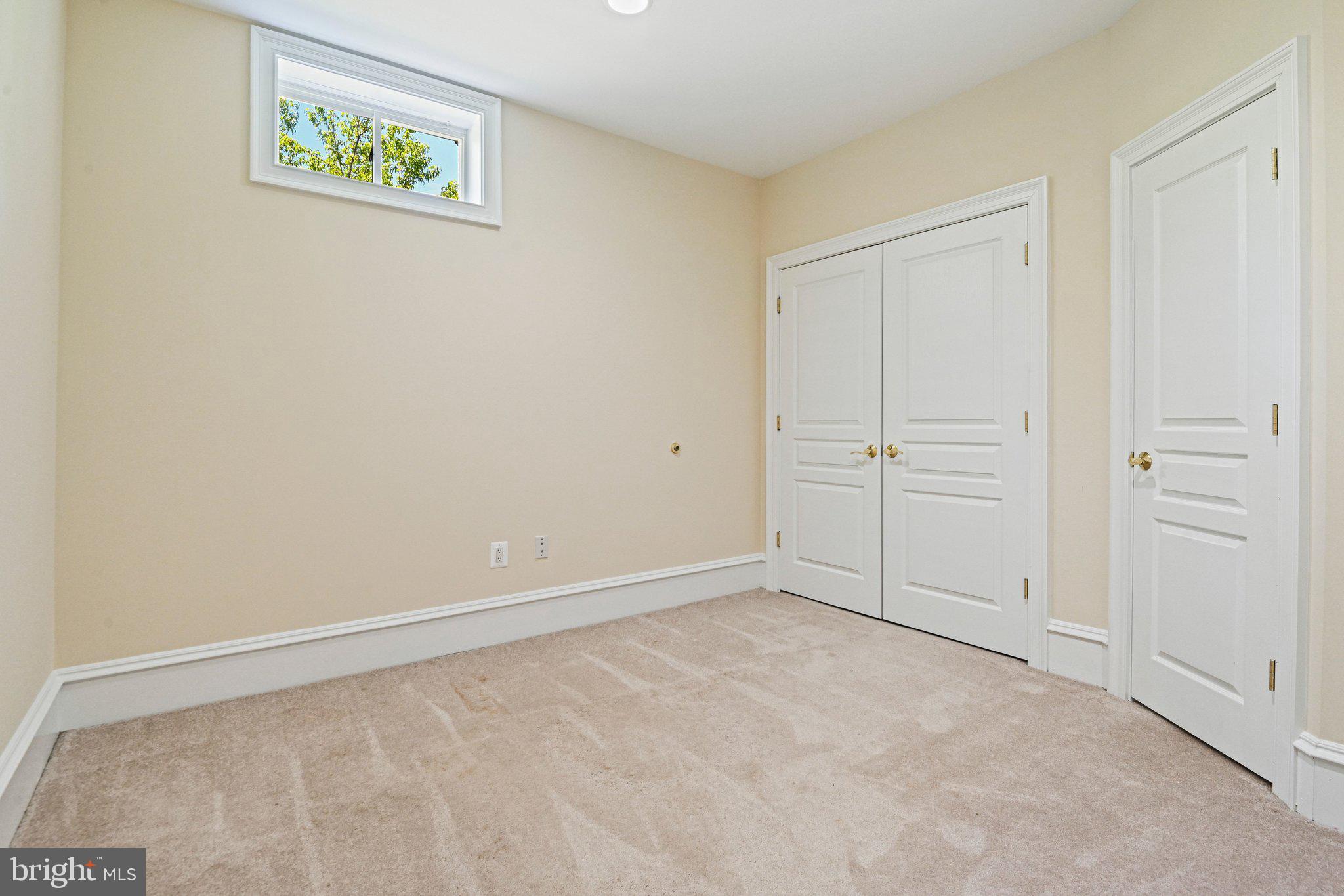 PINE RIDGE - Residential