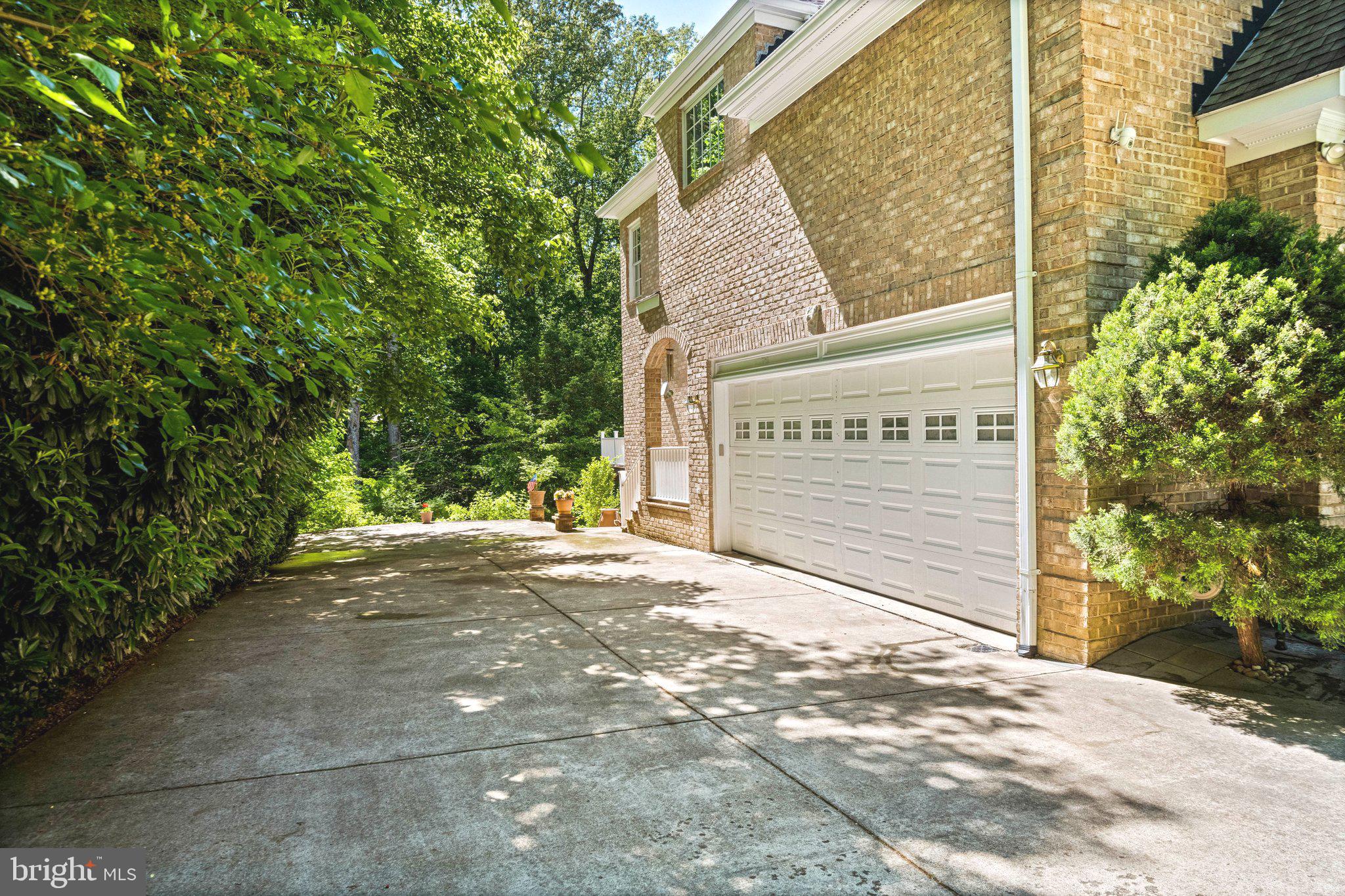 PINE RIDGE - Residential